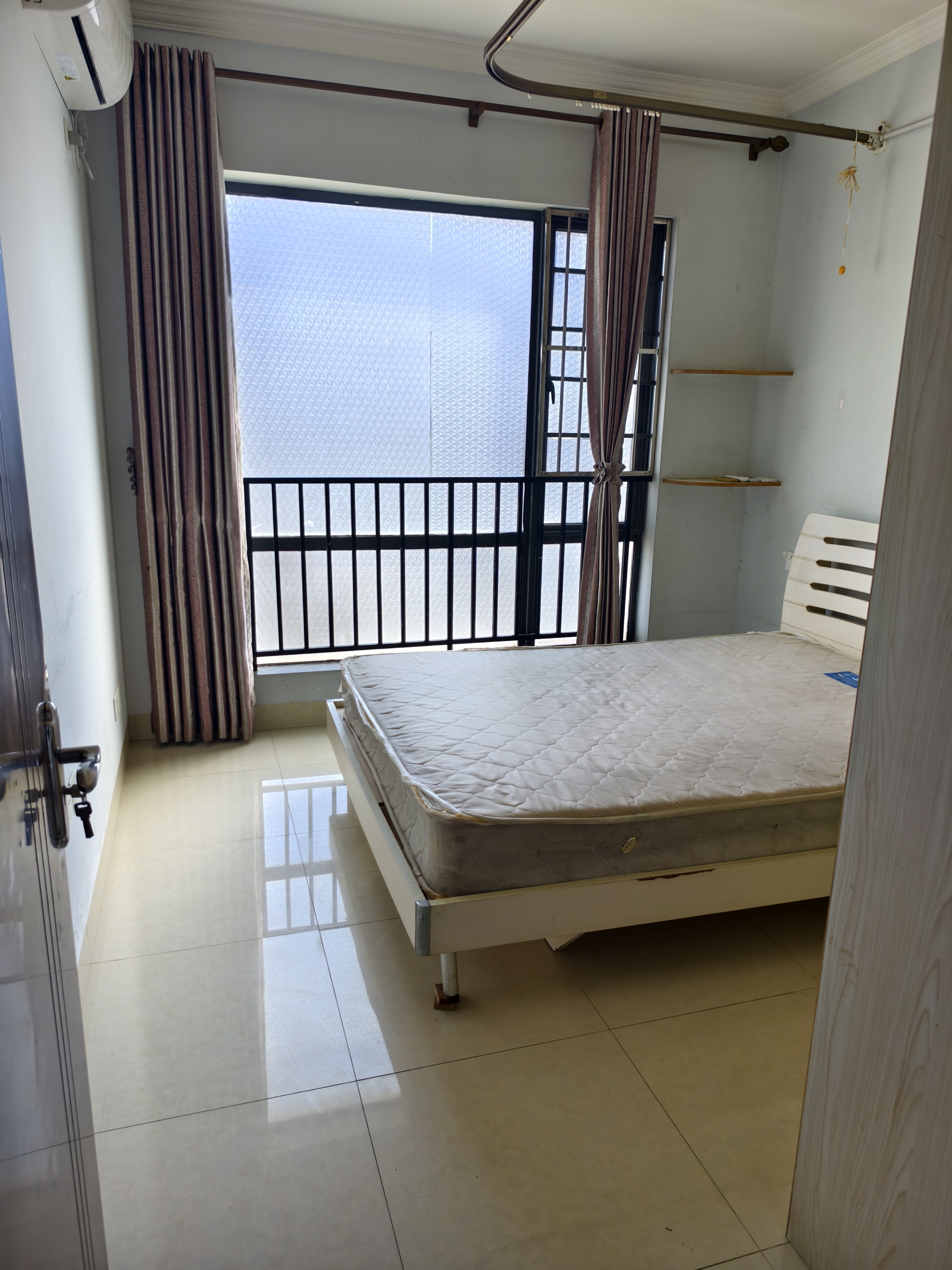 锦地翰城一期 4室2厅2卫 2600.0元/月 锦地翰城一期 4室2厅2卫 2600.0元/月室内图