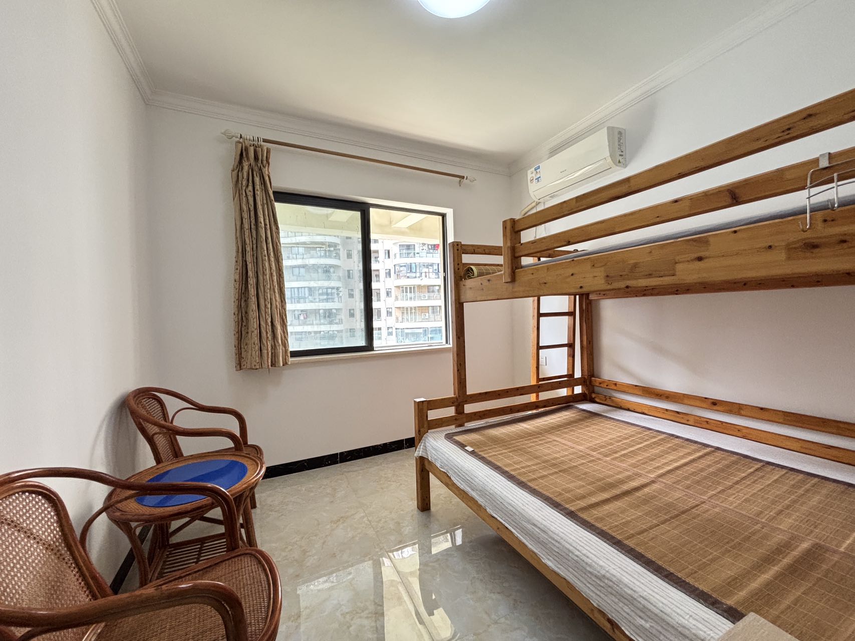 绿地海长流二期 2室2厅1卫 113.0万 绿地海长流二期 2室2厅1卫 113.0万室内图