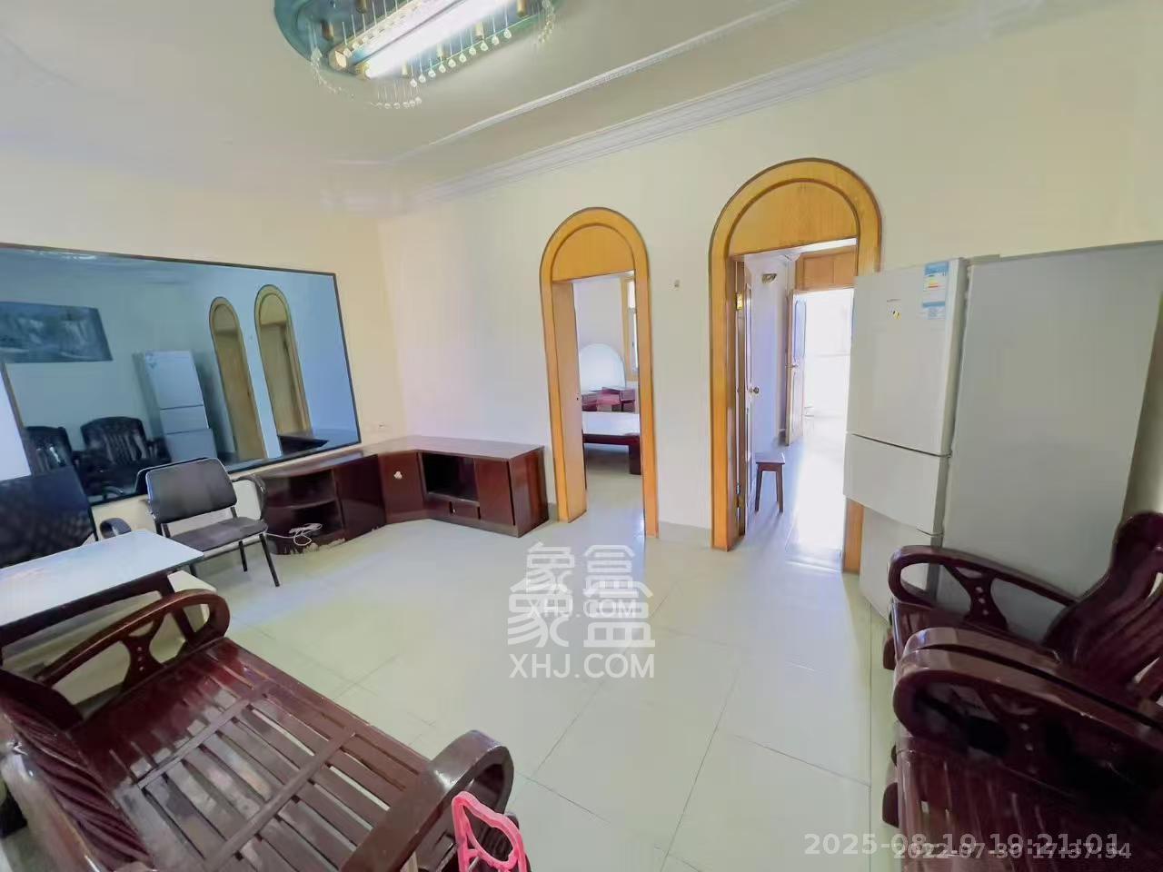 向东园社区(国税局宿舍) 2室1厅1卫 1400.0元/月 向东园社区(国税局宿舍) 2室1厅1卫 1400.0元/月室内图