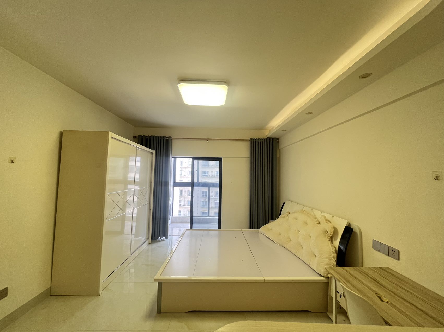 宇建国贸城  1室1厅1卫   2500.00元/月室内图