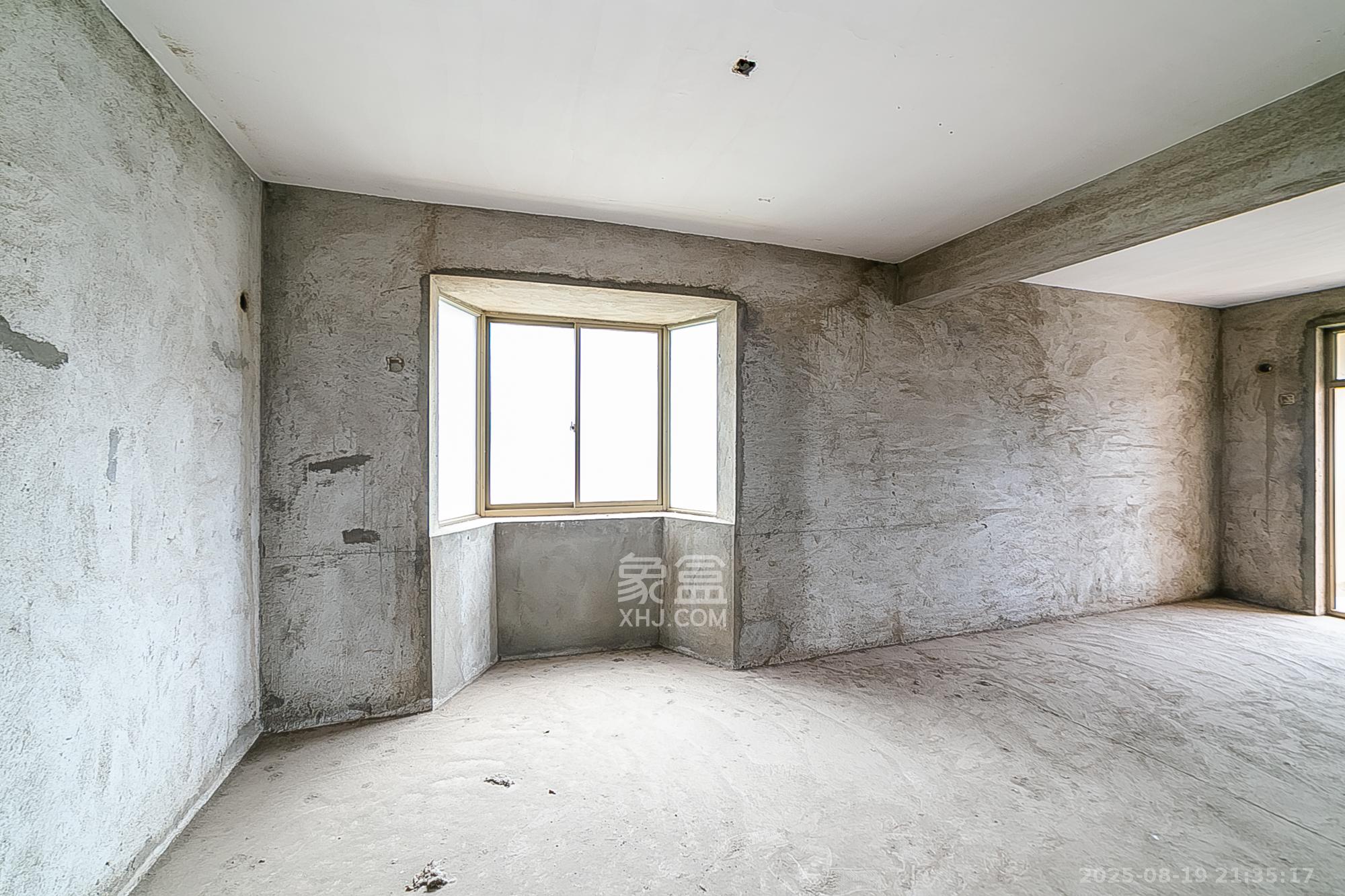 层上观邸 4室2厅2卫 100.00万 层上观邸 4室2厅2卫 100.00万卧室