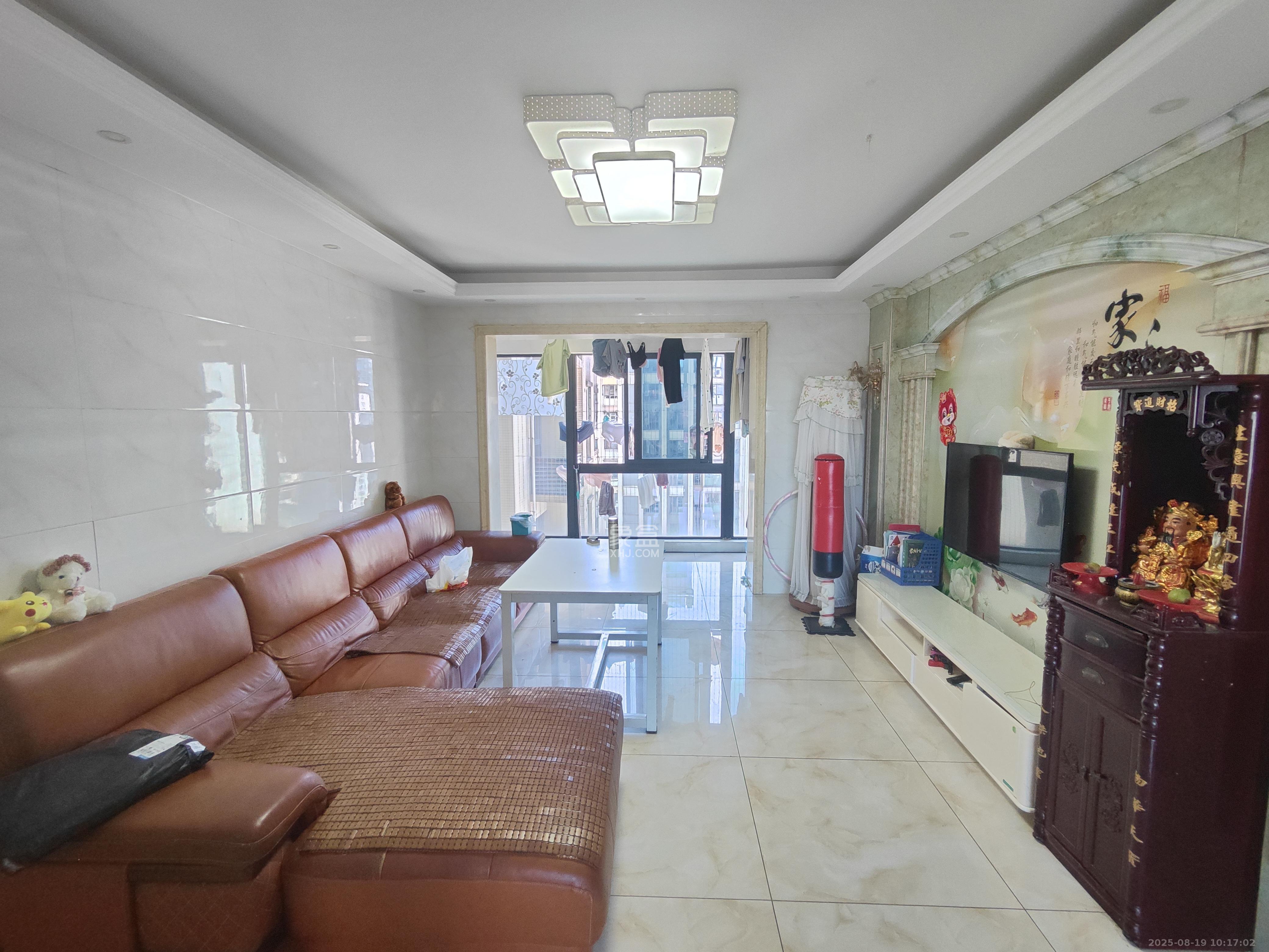 天健壹平方英里(天健芙蓉盛世二期) 4室2厅2卫 4600.0元/月 天健壹平方英里(天健芙蓉盛世二期) 4室2厅2卫 4600.0元/月室内图