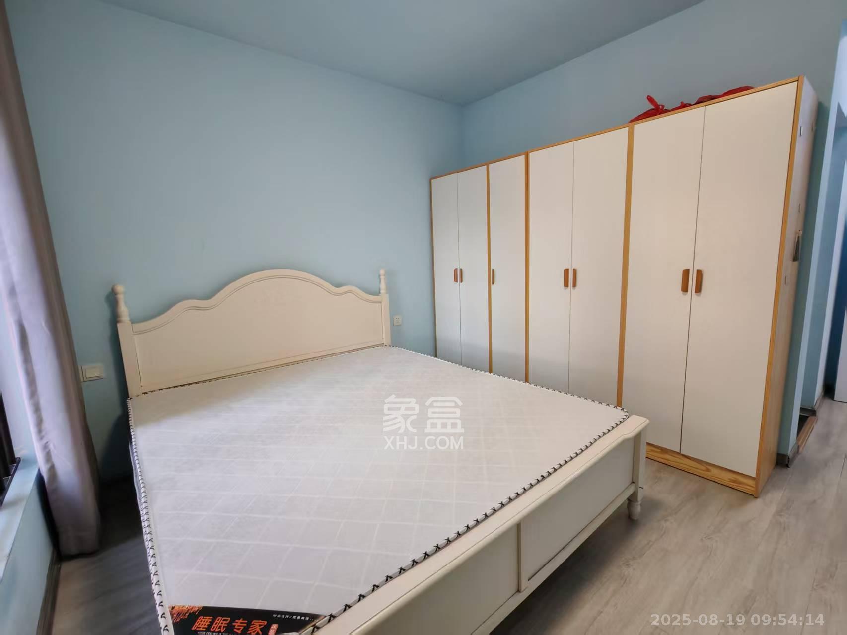 时代倾城三期  3室2厅2卫    1950.0元/月 时代倾城三期  3室2厅2卫    1950.0元/月室内图