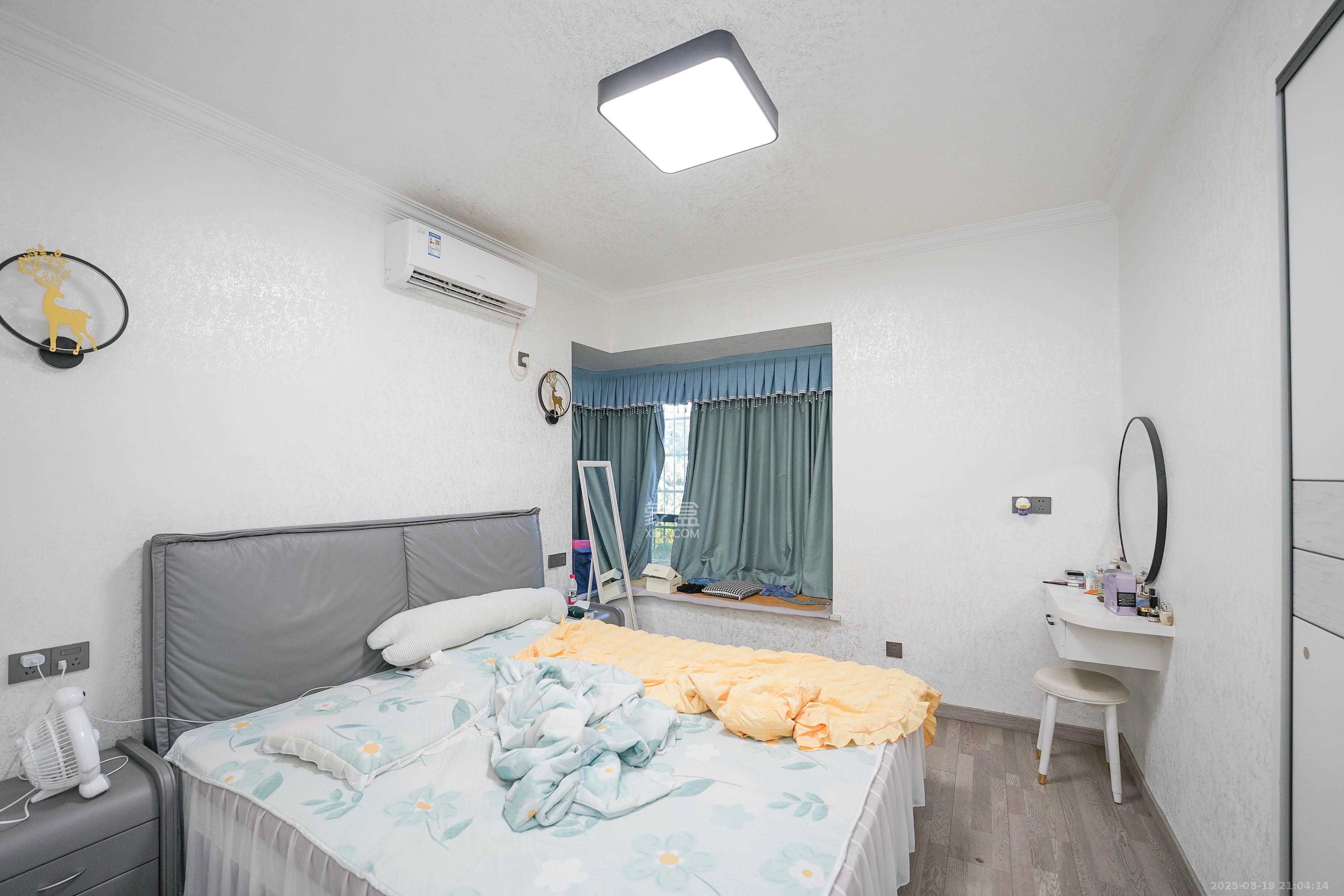 金谷豪庭 2室2厅1卫 52.8万 金谷豪庭 2室2厅1卫 52.8万卧室