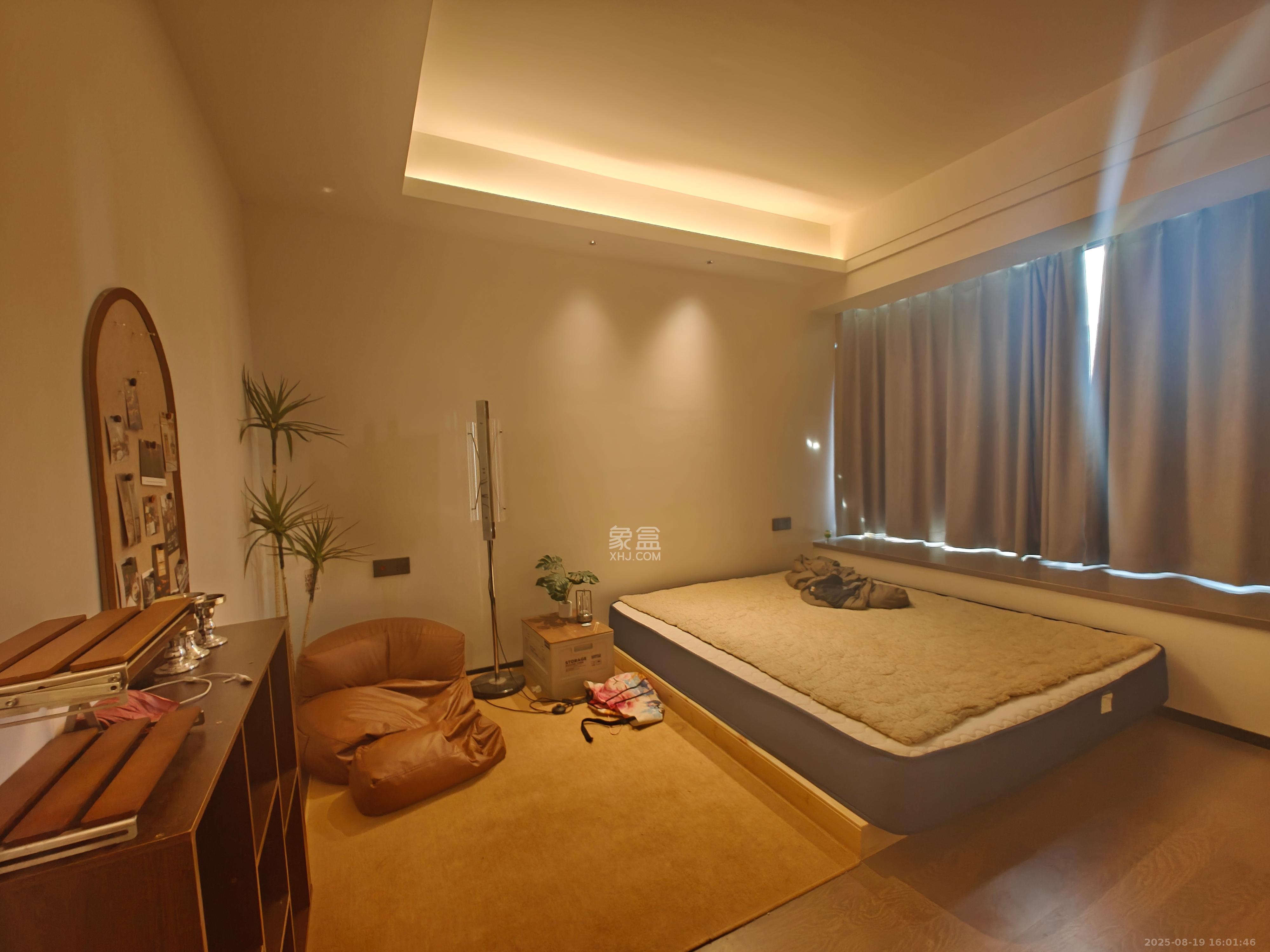 美的云樾  4室1厅1卫   4800.00元/月室内图