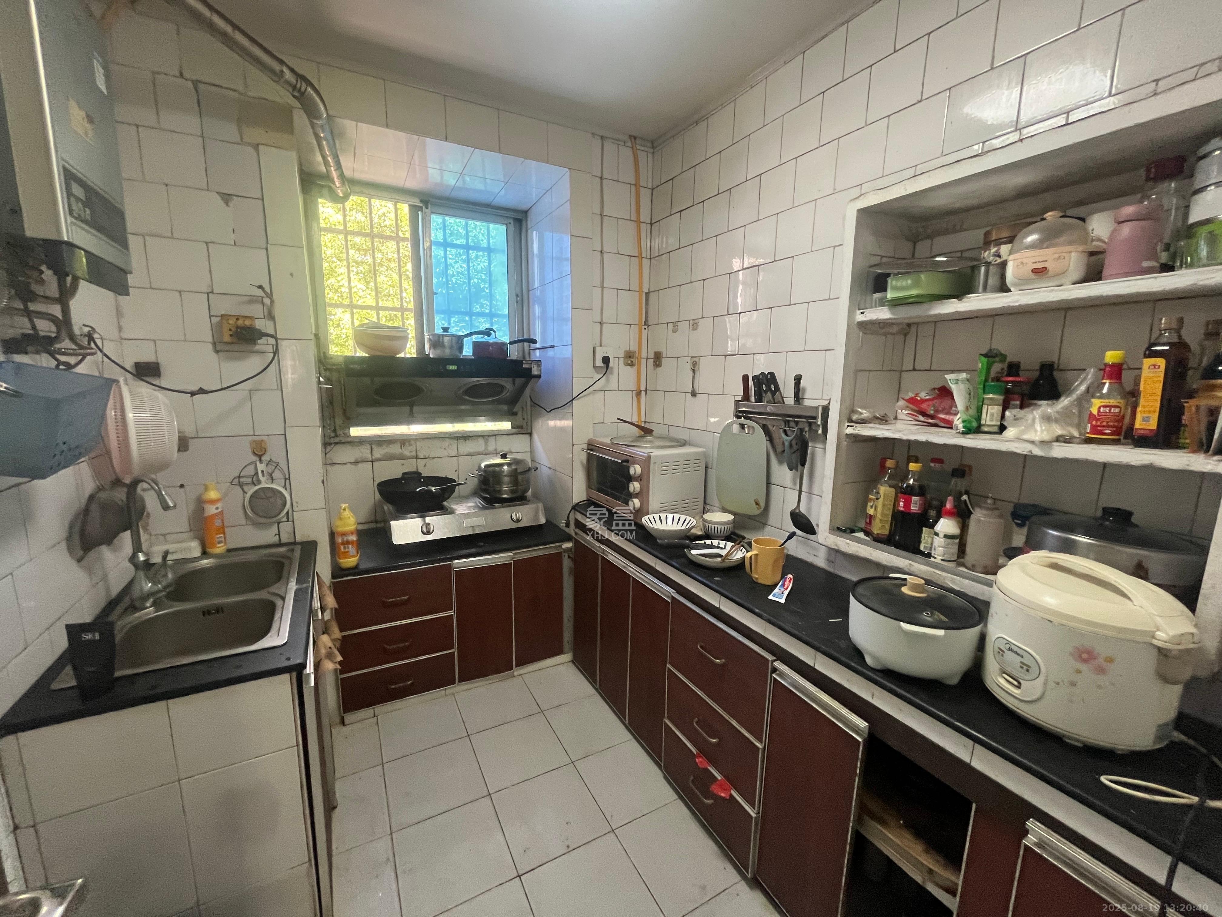 蒋家垅社区 2室1厅1卫 1250.0元/月 蒋家垅社区 2室1厅1卫 1250.0元/月室内图