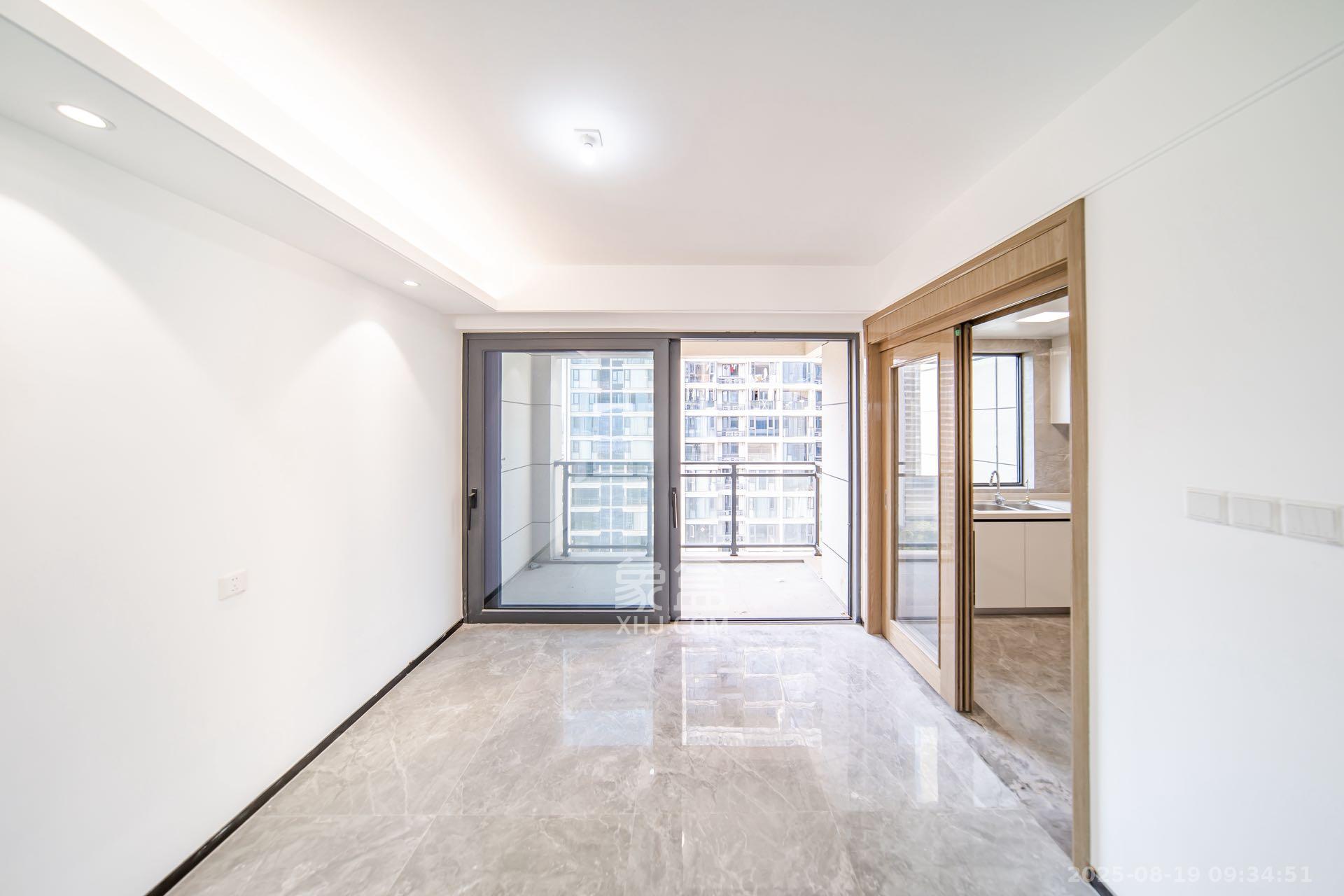 保利天汇 4室2厅2卫 3800.0元/月 保利天汇 4室2厅2卫 3800.0元/月室内图