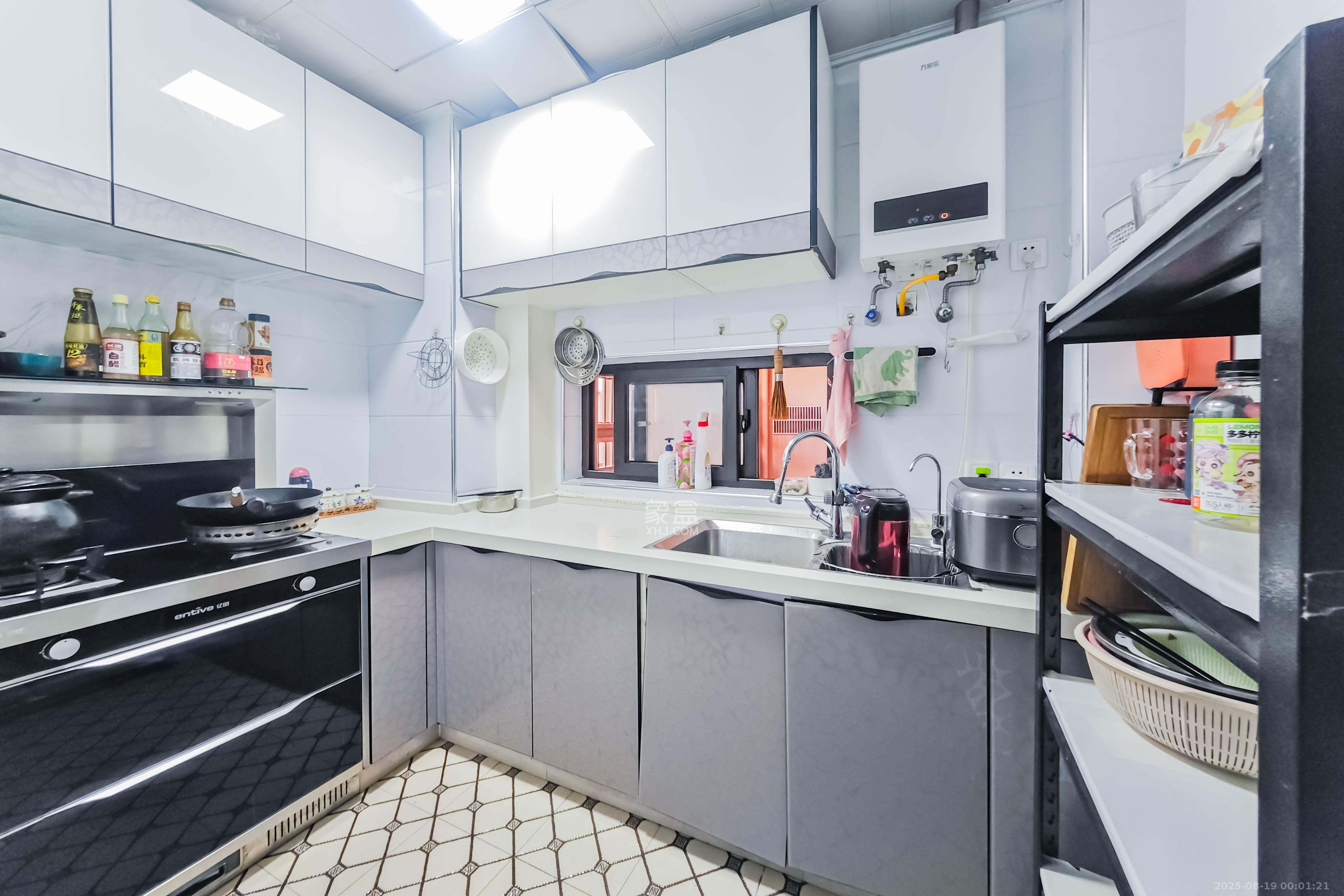 旭辉香樟公馆  2室2厅1卫    69.0万厨房