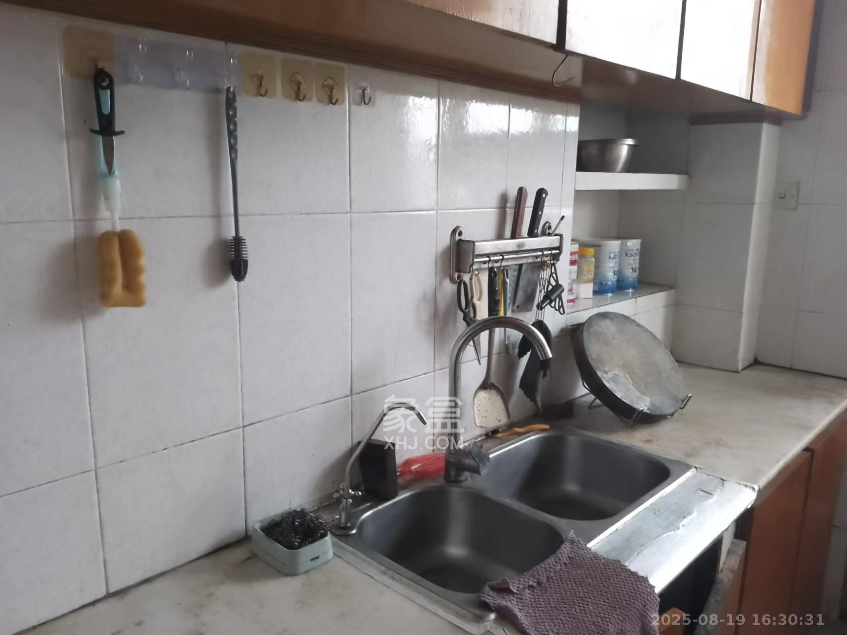 中南家园 3室2厅1卫 1250.0元/月 中南家园 3室2厅1卫 1250.0元/月室内图