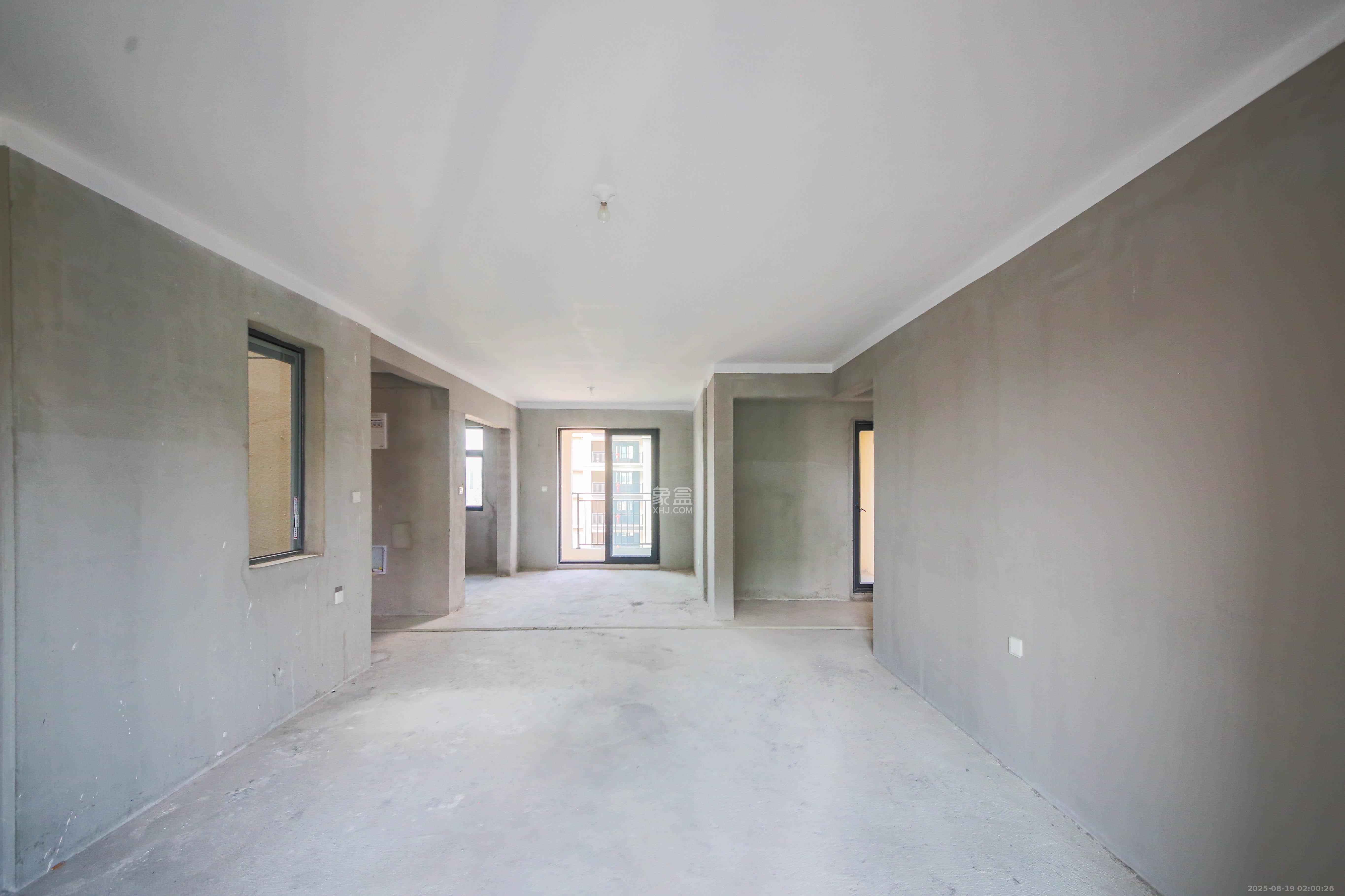 中建钰和城  4室2厅2卫   185.00万
