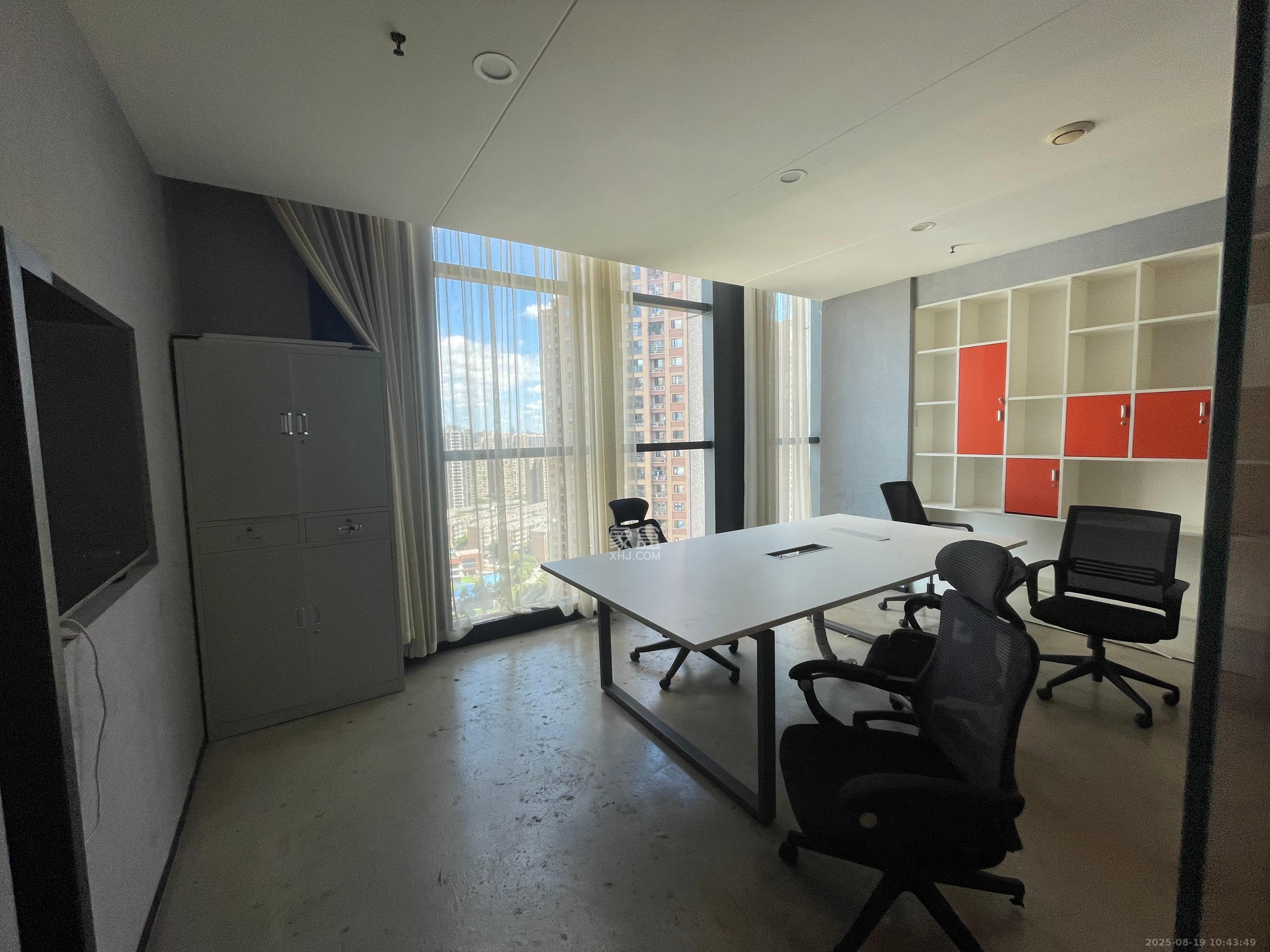 融科东南海   129.8㎡      5500.0元/月室内图