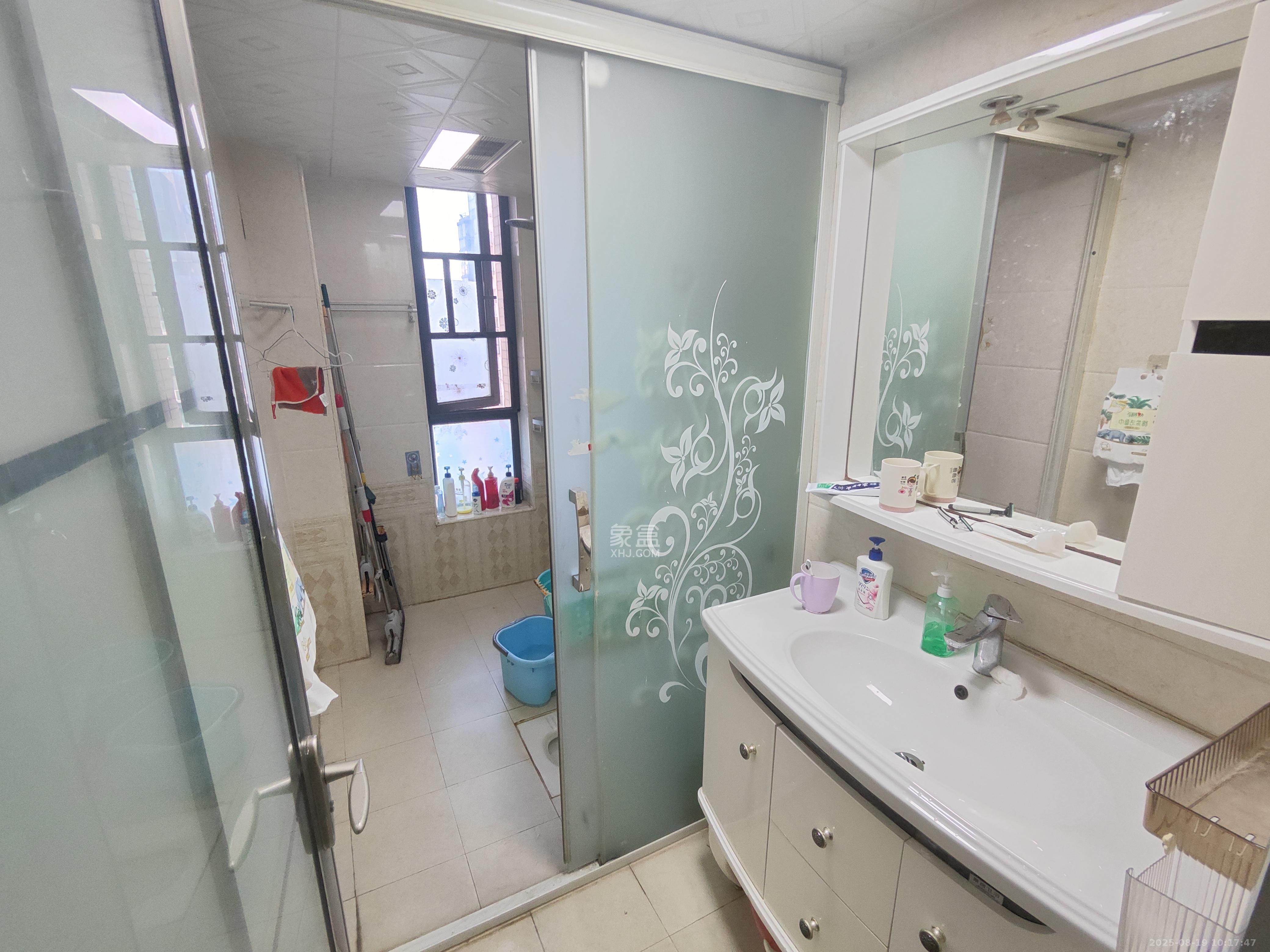 天健壹平方英里(天健芙蓉盛世二期) 4室2厅2卫 4600.0元/月 天健壹平方英里(天健芙蓉盛世二期) 4室2厅2卫 4600.0元/月室内图