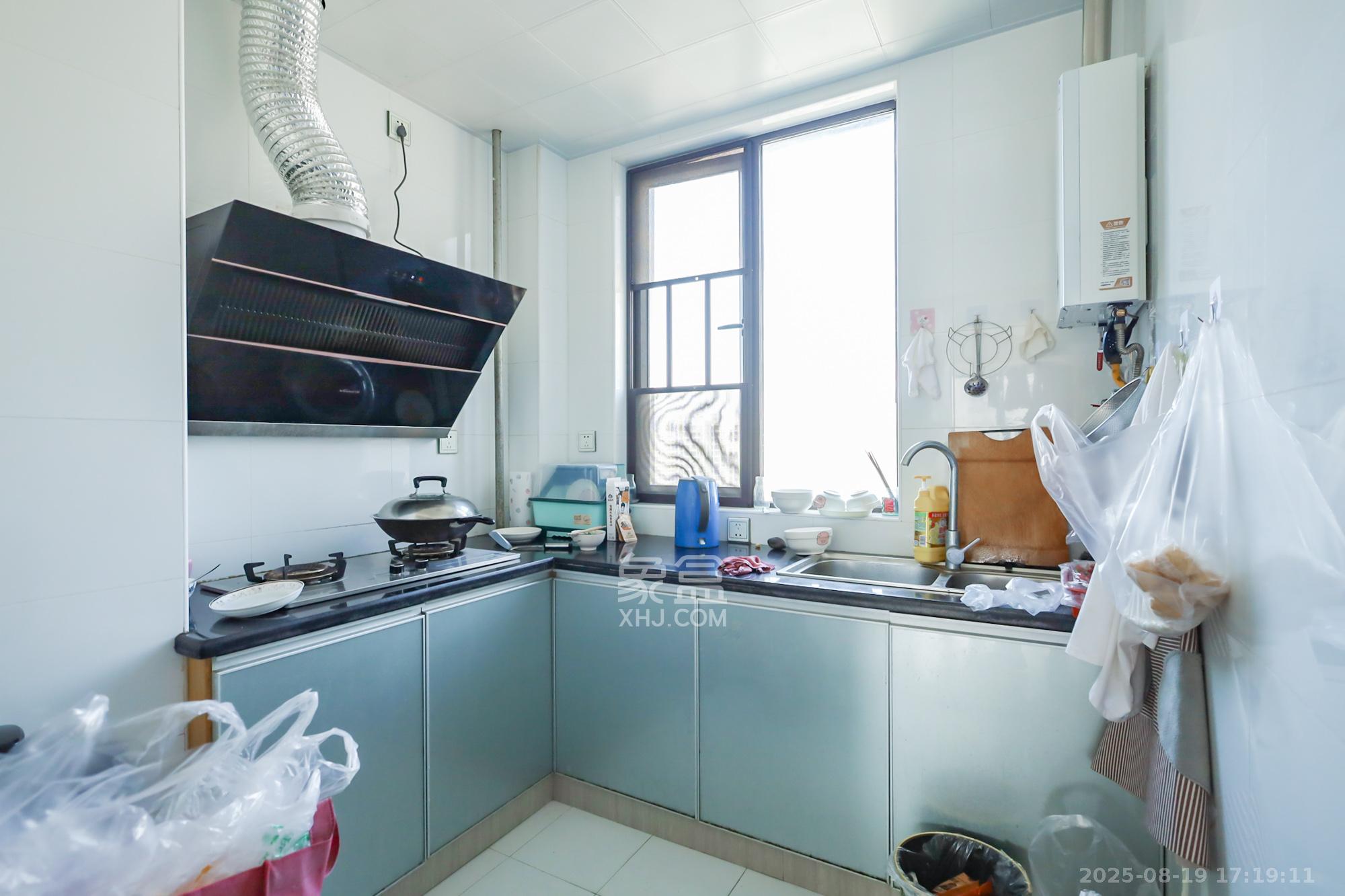 旭辉藏郡（藏郡、旭湘华府)  1室2厅1卫    260.0万厨房