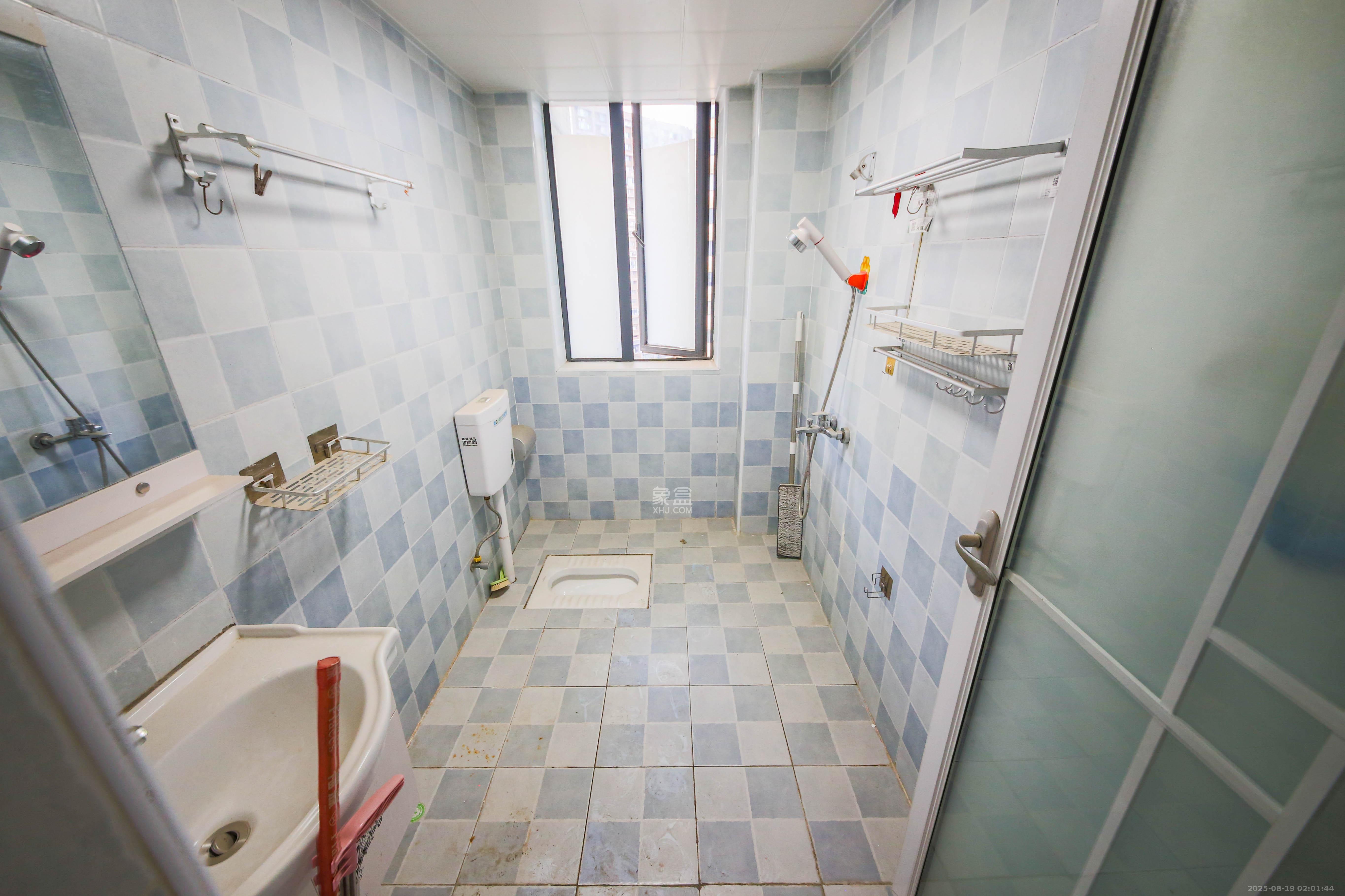 丽水熙园 3室2厅2卫 94.0万 丽水熙园 3室2厅2卫 94.0万卫生间