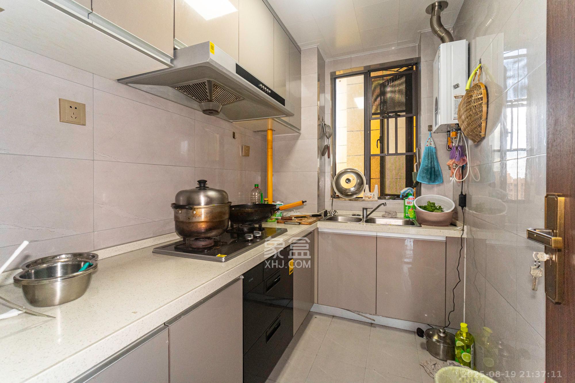 星城春晓 3室2厅1卫 90.0万 星城春晓 3室2厅1卫 90.0万厨房