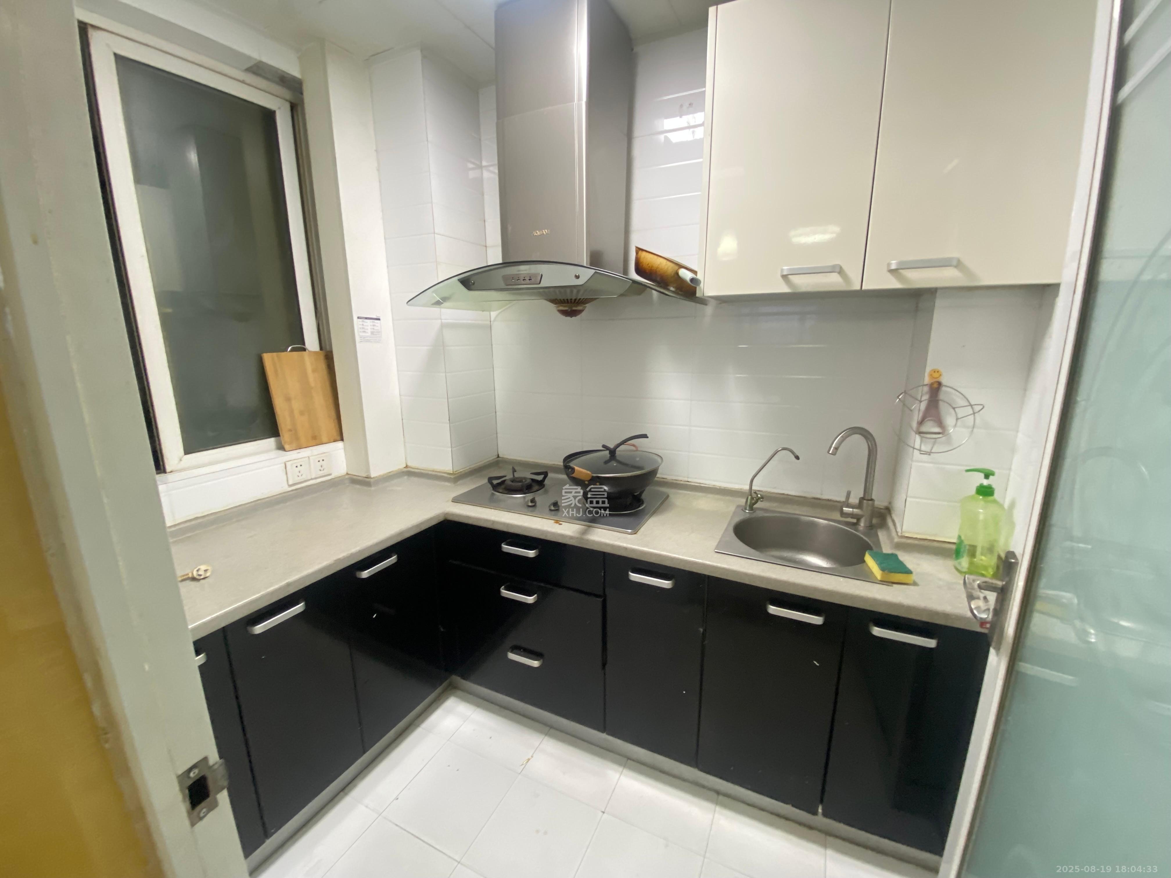 锦璨家园  2室1厅1卫    1600.0元/月室内图