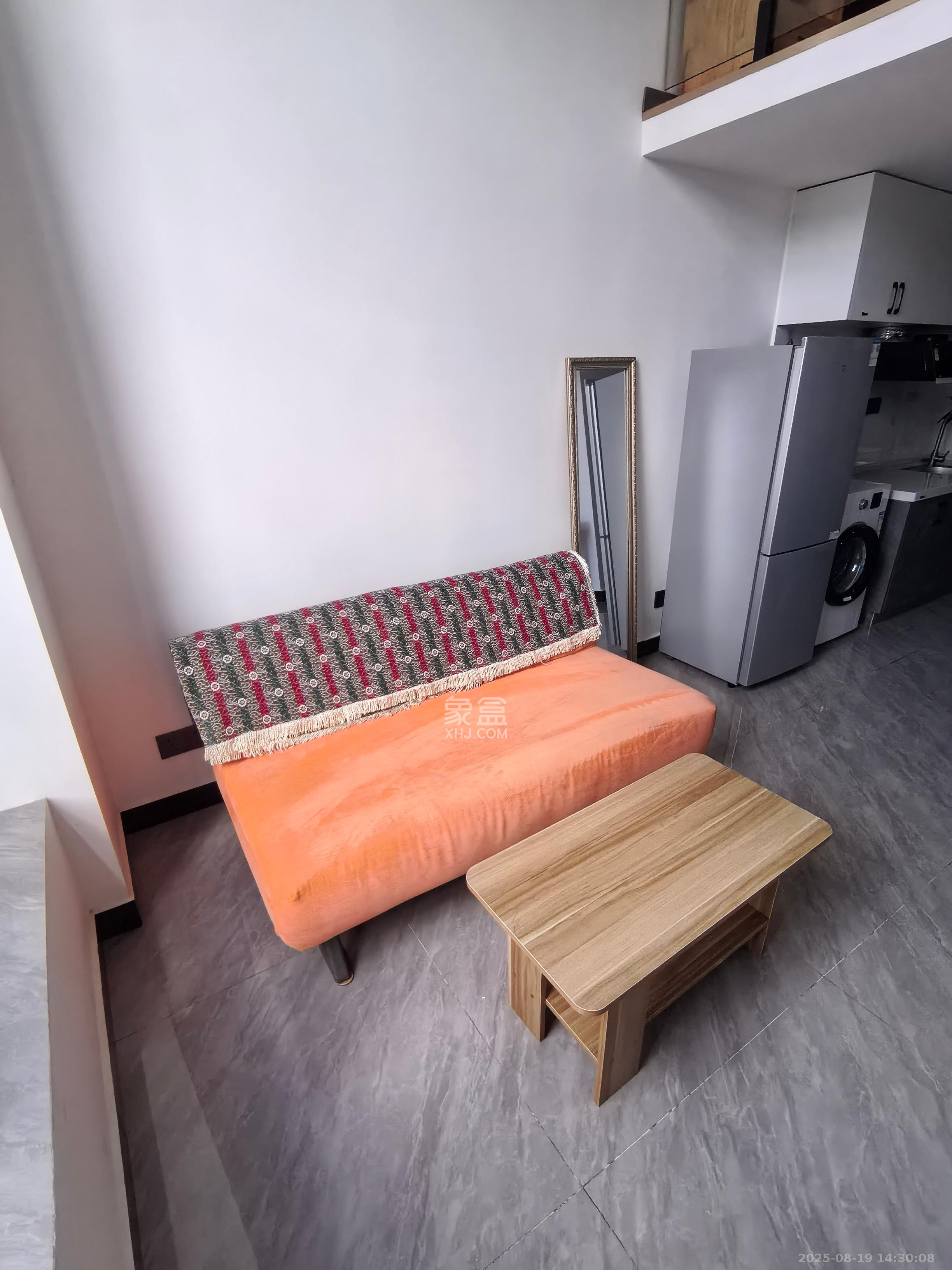 中国铁建京师璟台  1室1厅1卫    1500.0元/月 中国铁建京师璟台  1室1厅1卫    1500.0元/月室内图