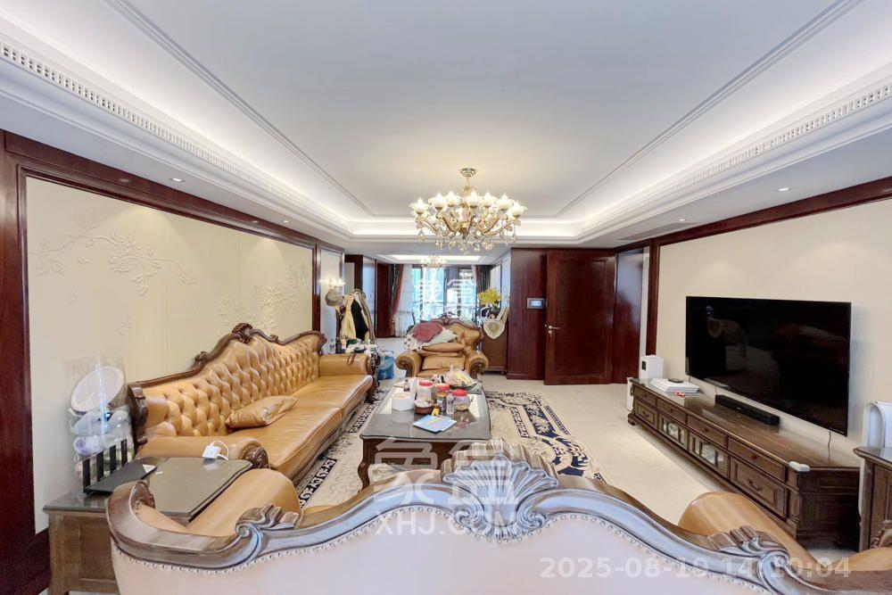 运达中央广场一、二期 3室2厅2卫 11000.0元/月 运达中央广场一、二期 3室2厅2卫 11000.0元/月室内图