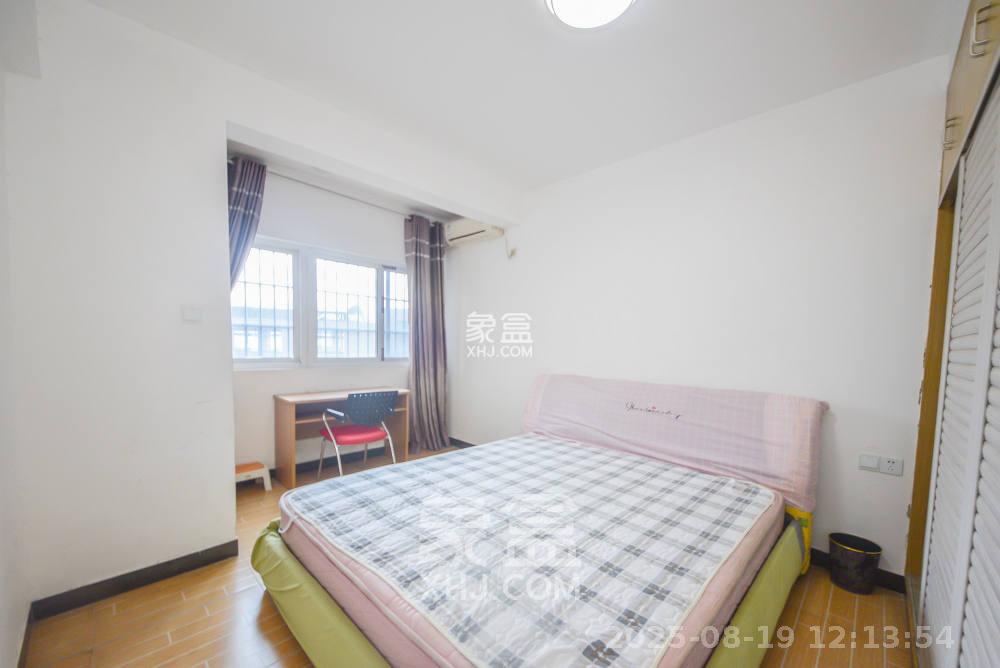 益佳苑 2室1厅1卫 2000.0元/月 益佳苑 2室1厅1卫 2000.0元/月室内图