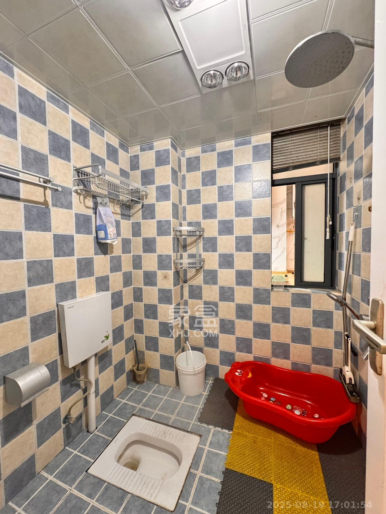 润和又一城 3室2厅1卫 1800.0元/月 润和又一城 3室2厅1卫 1800.0元/月室内图