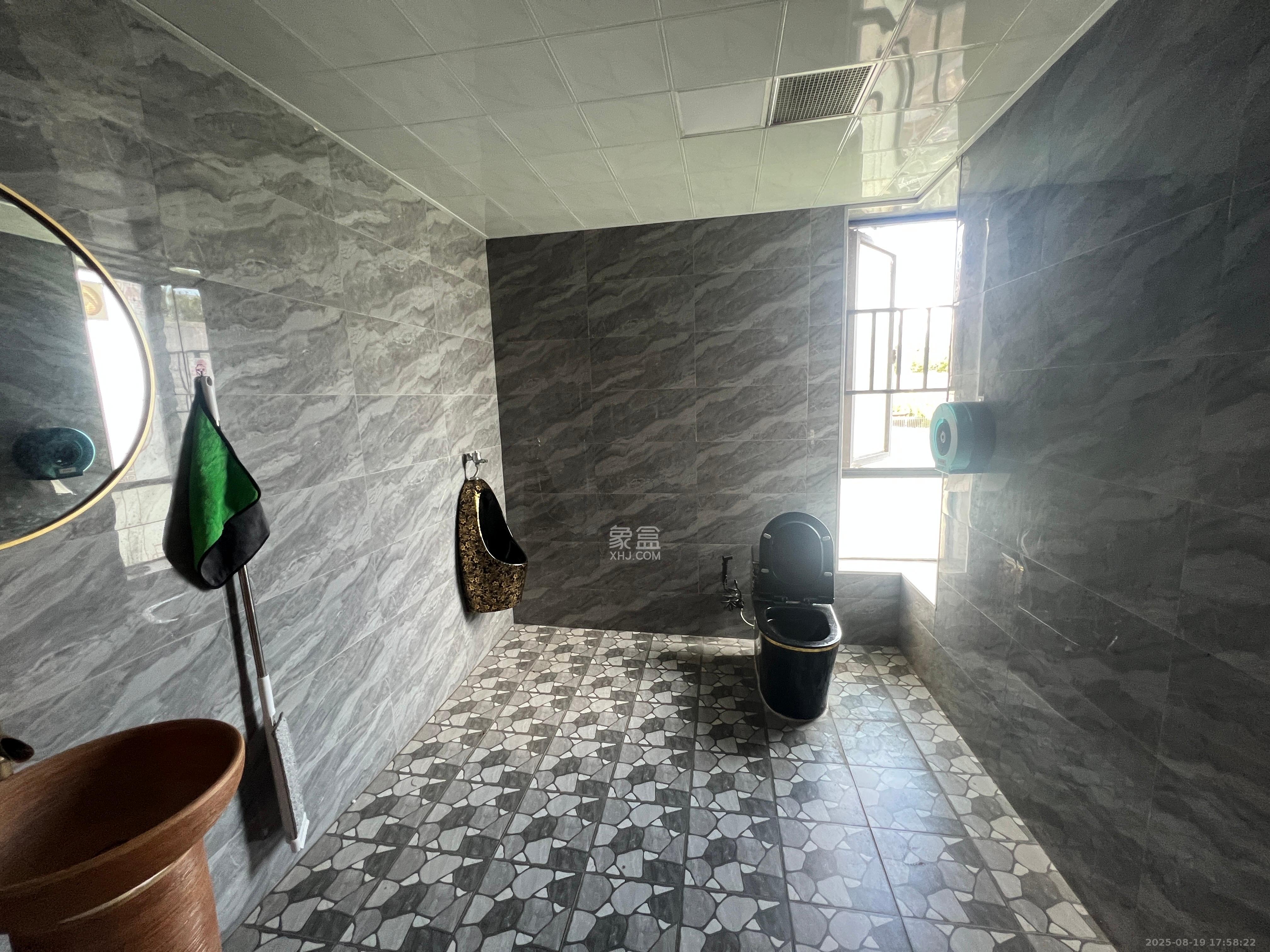 梦网景园 5室2厅2卫 5000.0元/月 梦网景园 5室2厅2卫 5000.0元/月室内图