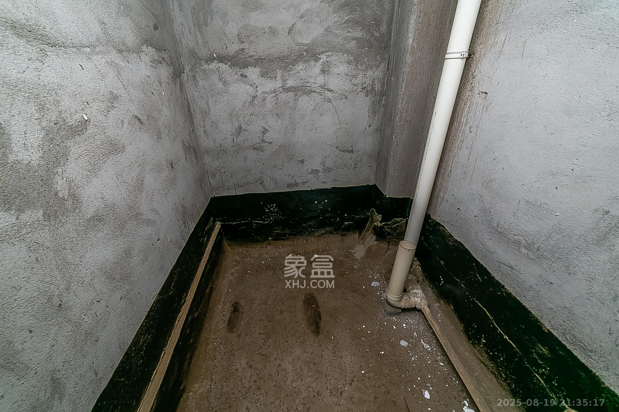 层上观邸 4室2厅2卫 100.00万 层上观邸 4室2厅2卫 100.00万卫生间