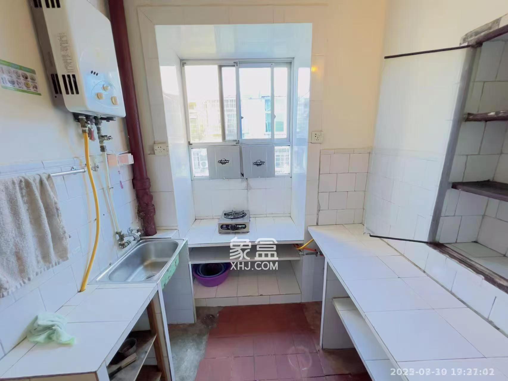 向东园社区(国税局宿舍) 2室1厅1卫 1400.0元/月 向东园社区(国税局宿舍) 2室1厅1卫 1400.0元/月室内图