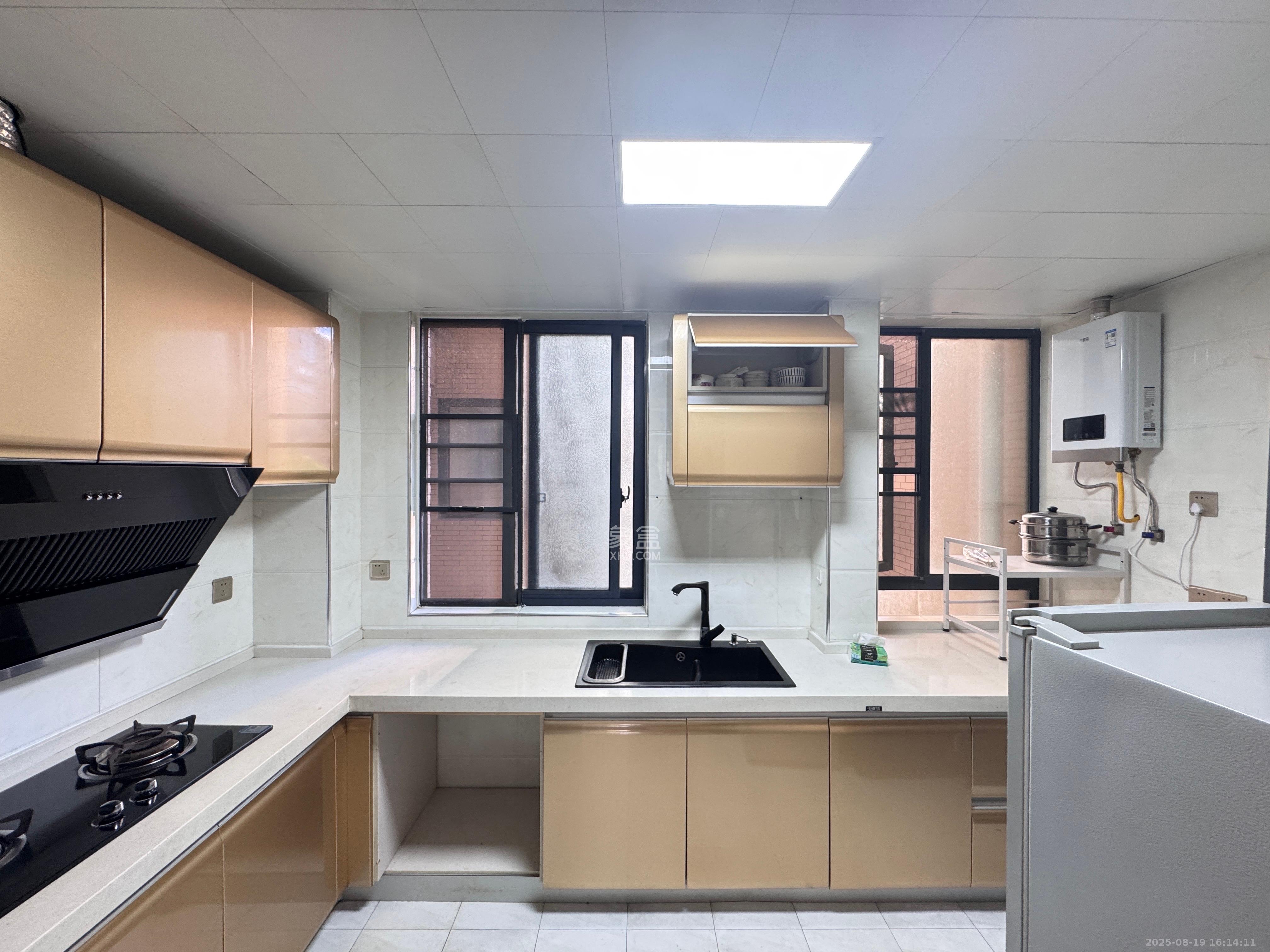 鑫远尚玺苑  3室2厅2卫    4500.0元/月室内图