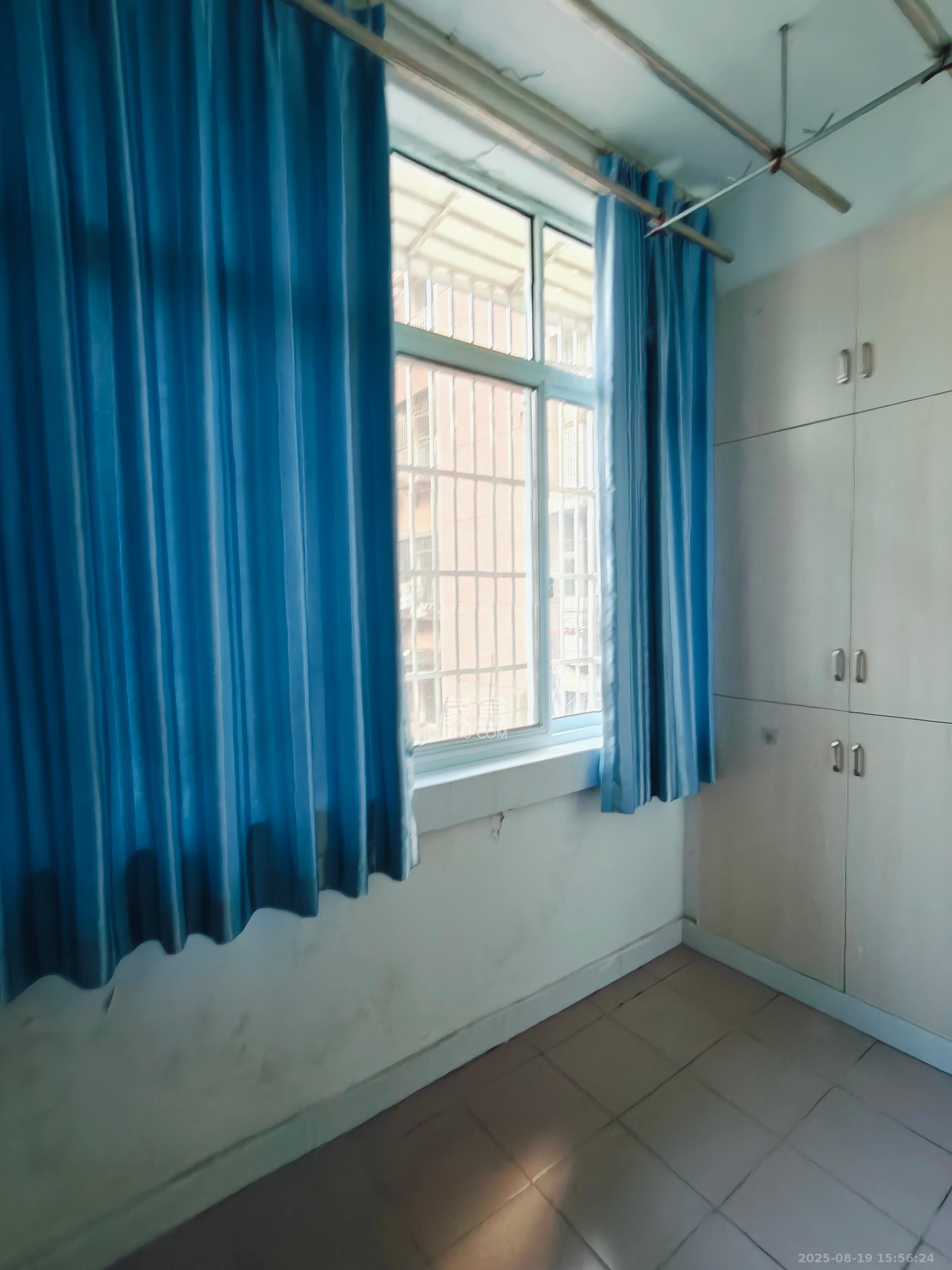 文艺村 2室1厅1卫 3000.0元/月 文艺村 2室1厅1卫 3000.0元/月室内图