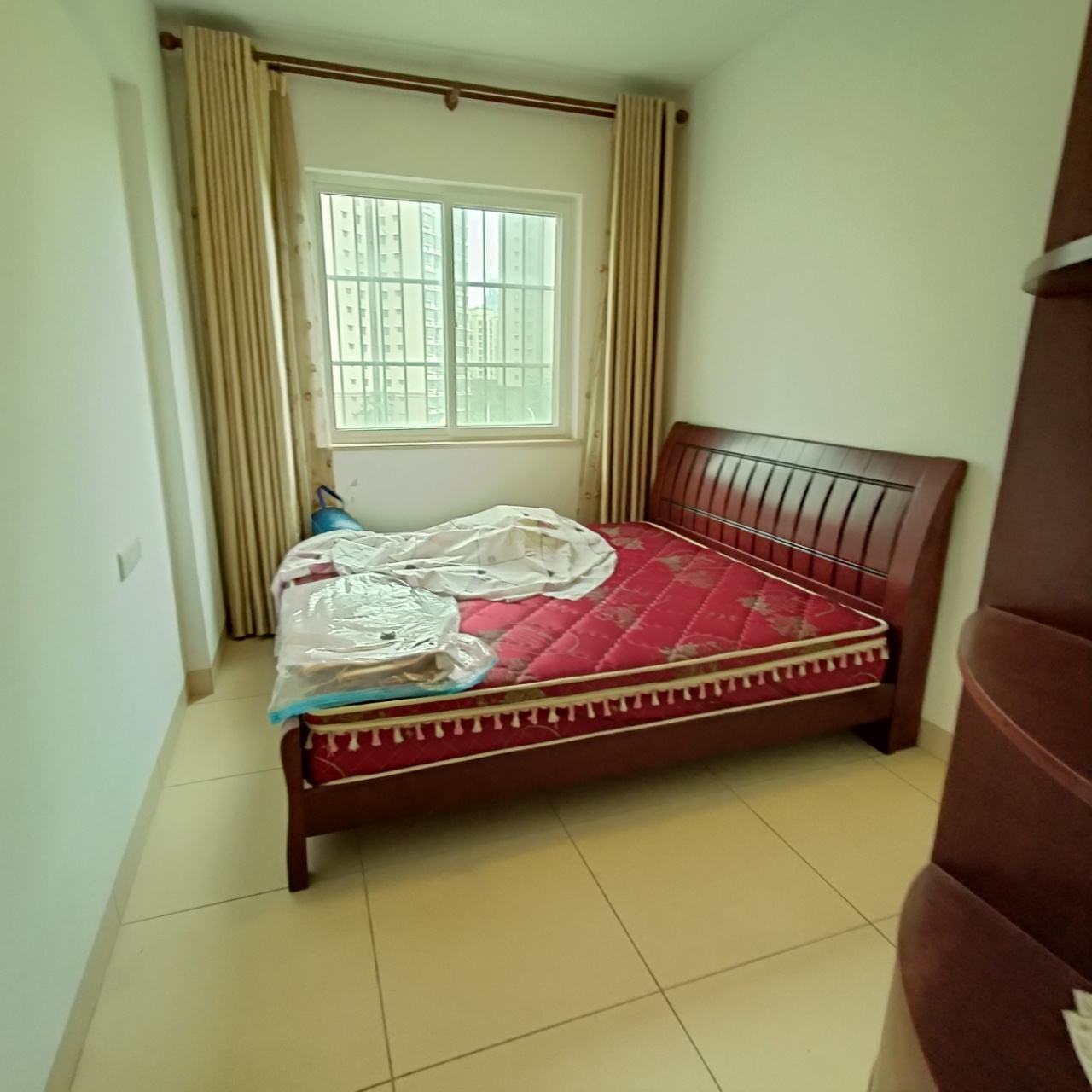 滨江温泉花园 3室2厅2卫 148.0万 滨江温泉花园 3室2厅2卫 148.0万室内图