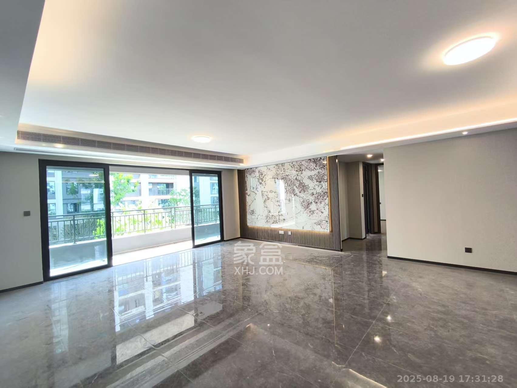 龙湖天璞  4室2厅3卫    4800.0元/月室内图