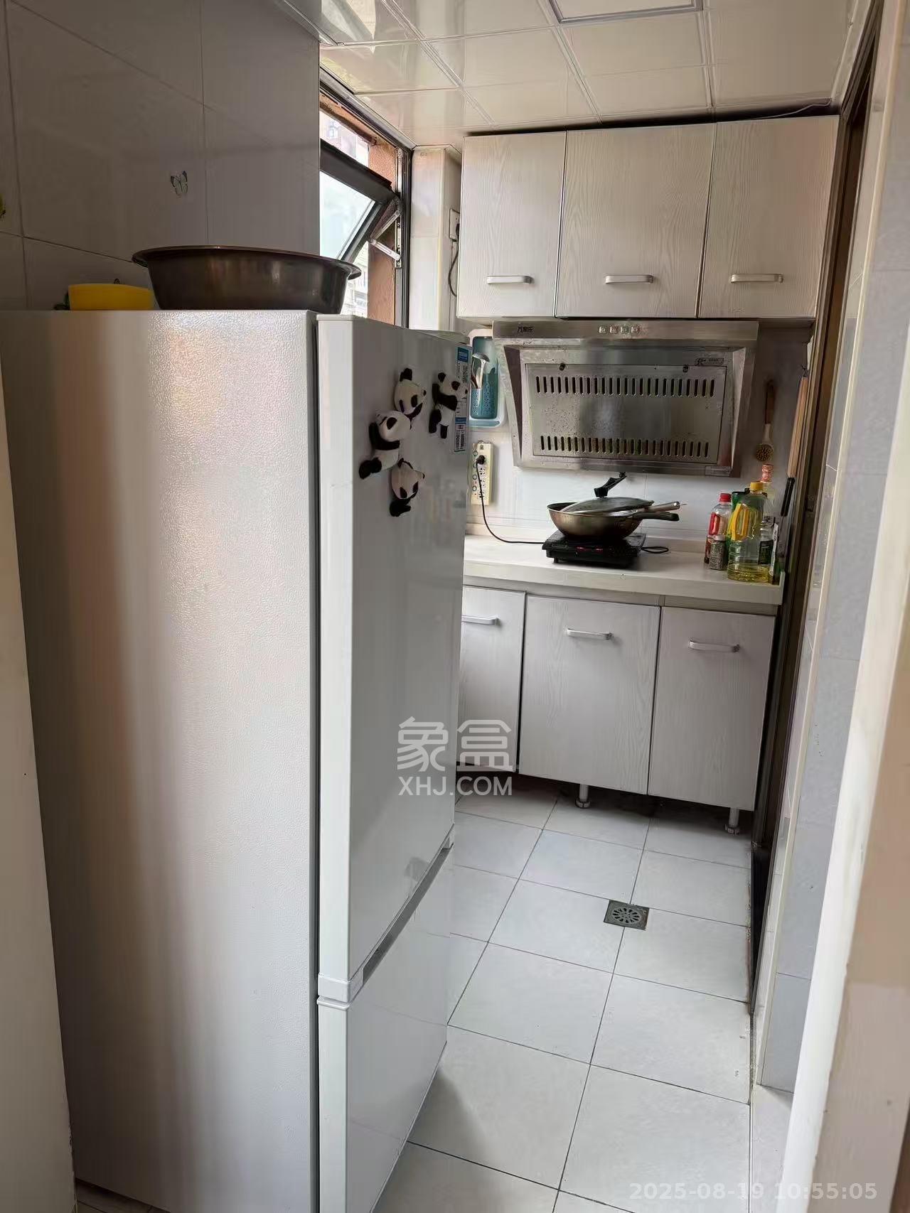 罗马国际公寓 1室1厅1卫 1300.0元/月 罗马国际公寓 1室1厅1卫 1300.0元/月室内图