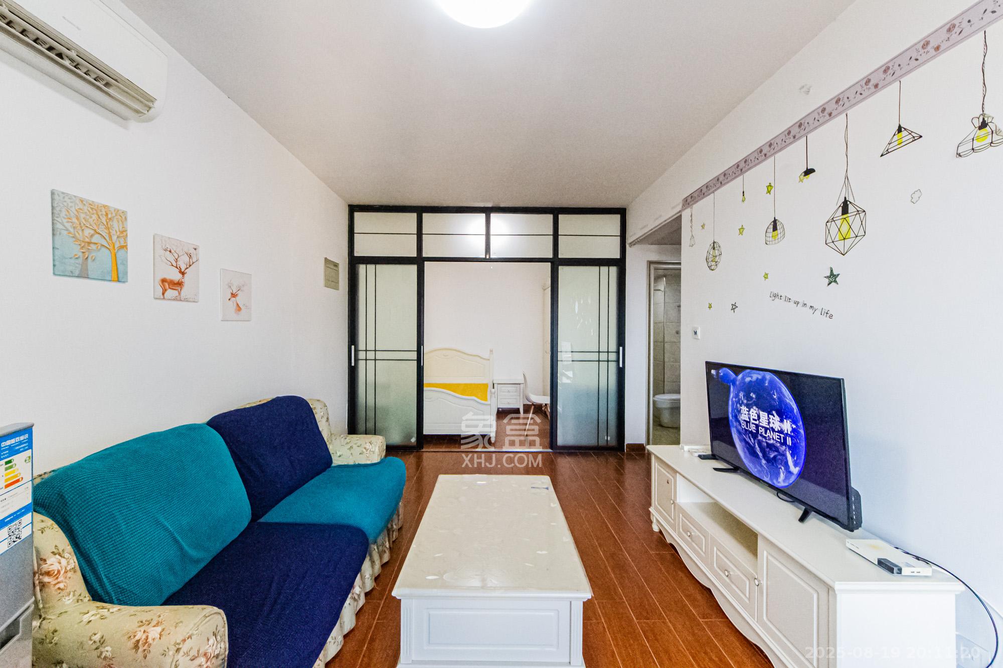 北辰三角洲E3区 1室1厅1卫 49.8万 北辰三角洲E3区 1室1厅1卫 49.8万客厅