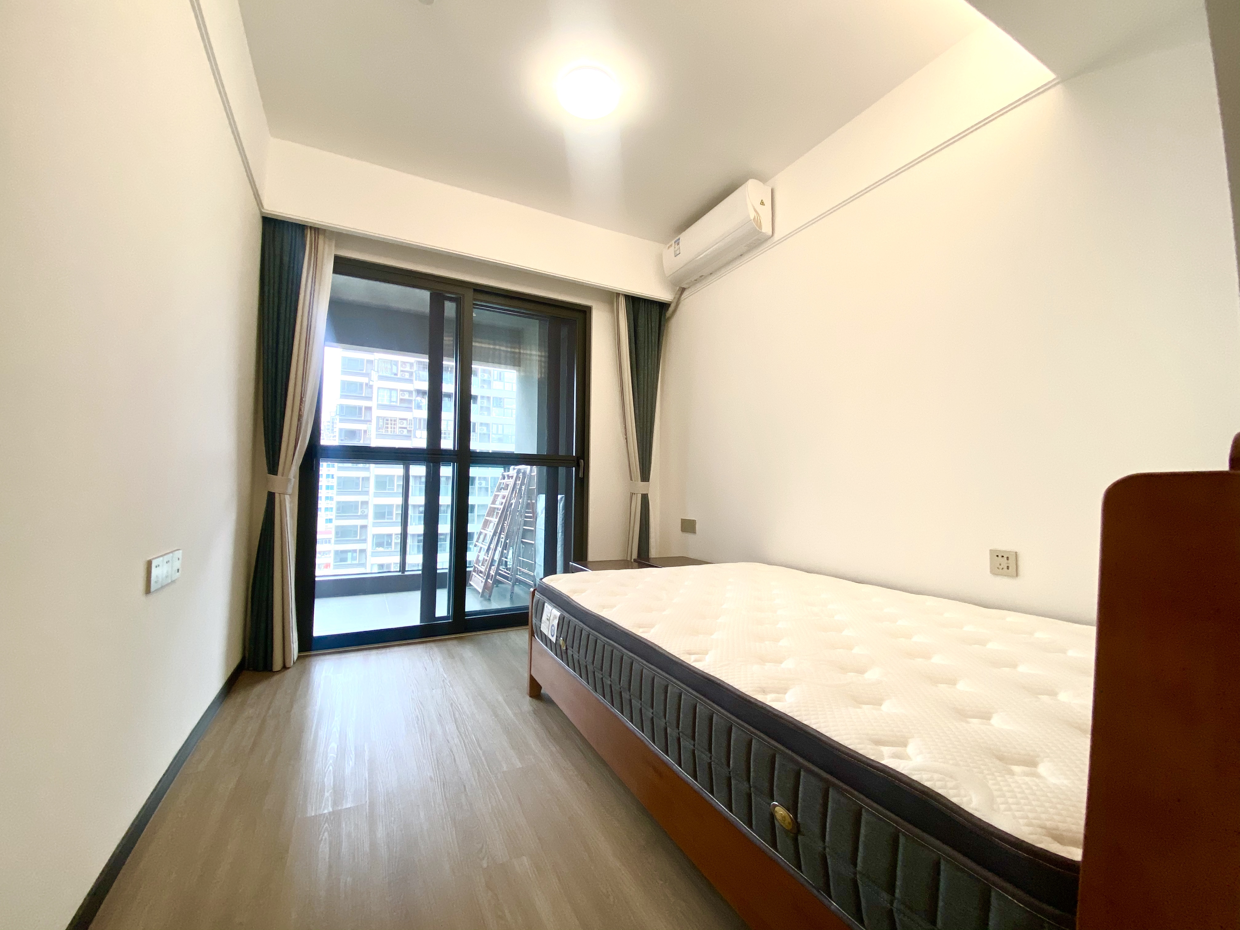 招商雍华府 4室2厅2卫 6000.0元/月 招商雍华府 4室2厅2卫 6000.0元/月室内图