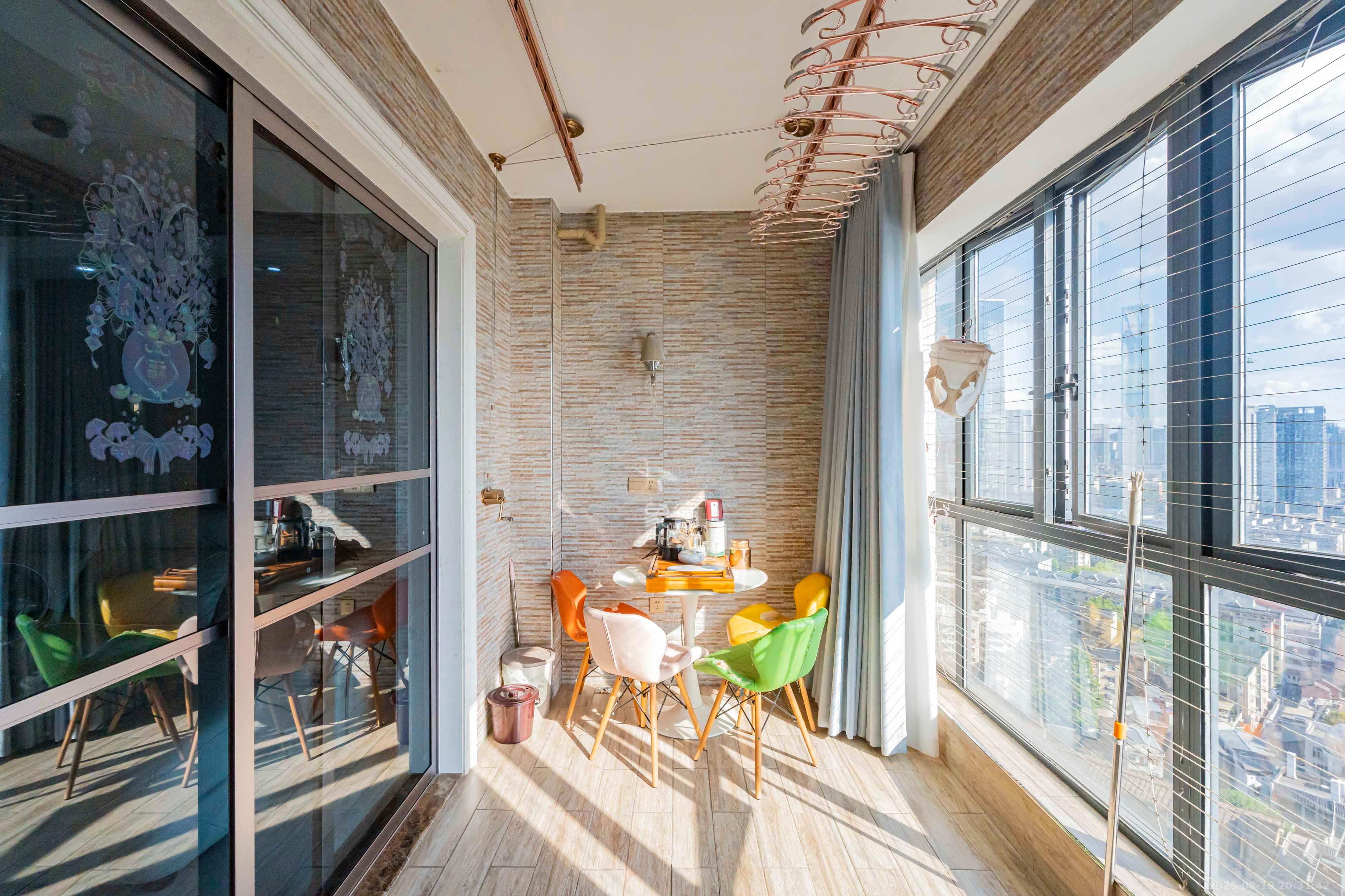 复地崑玉国际一期 4室2厅2卫 365.0万 复地崑玉国际一期 4室2厅2卫 365.0万阳台