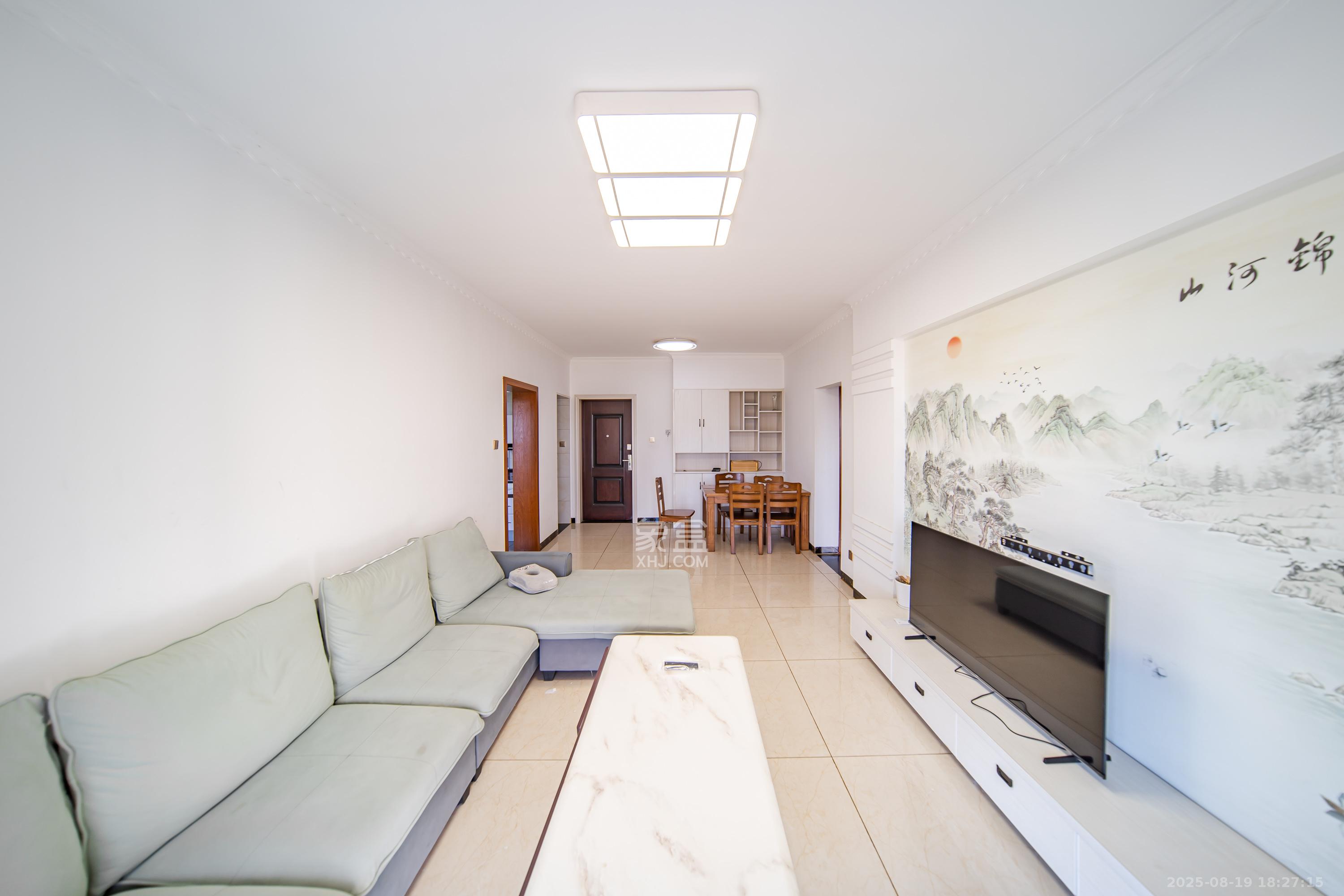 北大资源理想家园  3室2厅2卫    126.0万 北大资源理想家园  3室2厅2卫    126.0万客厅