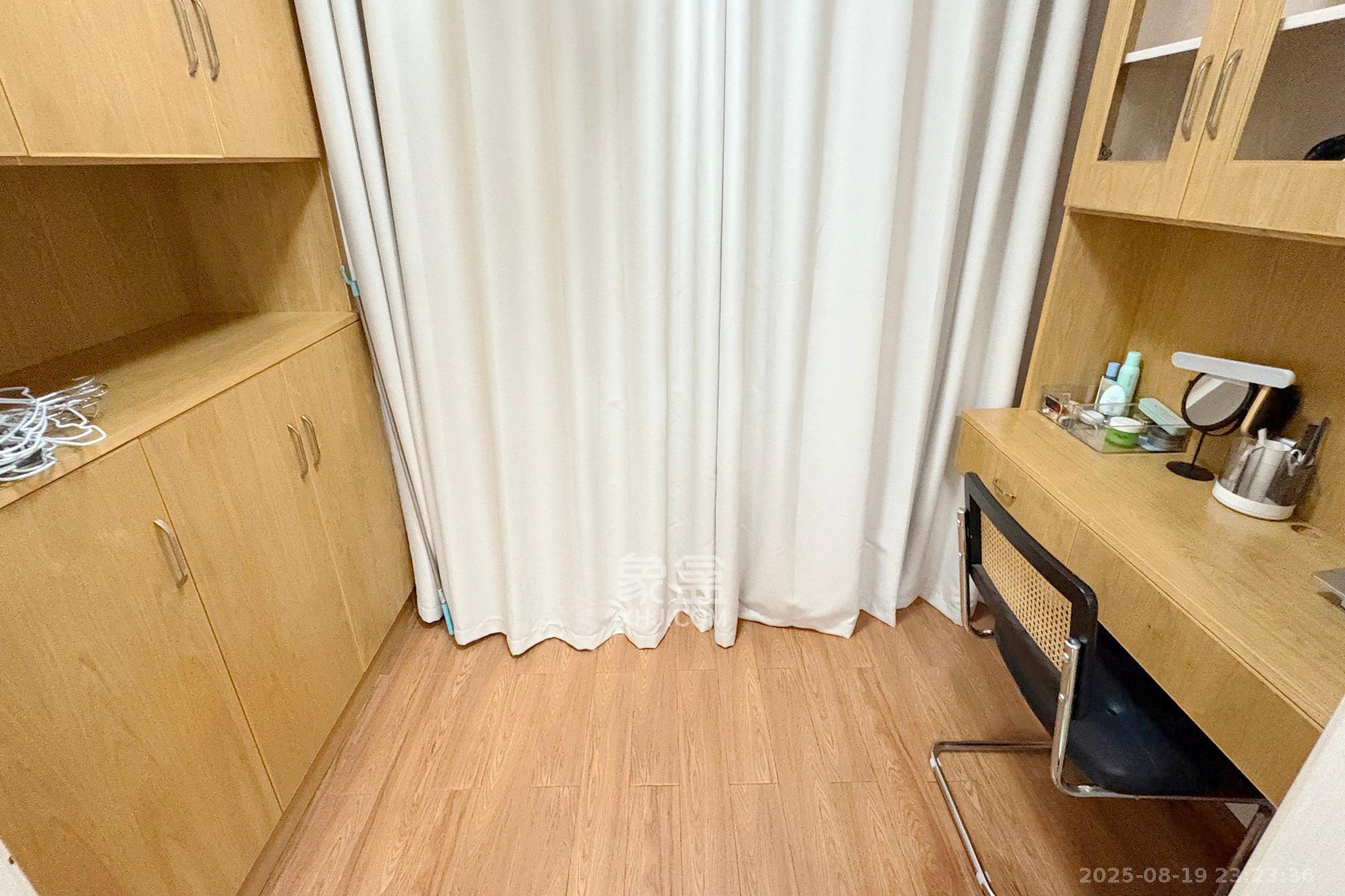 邮电新村  3室1厅1卫   80.00万阳台