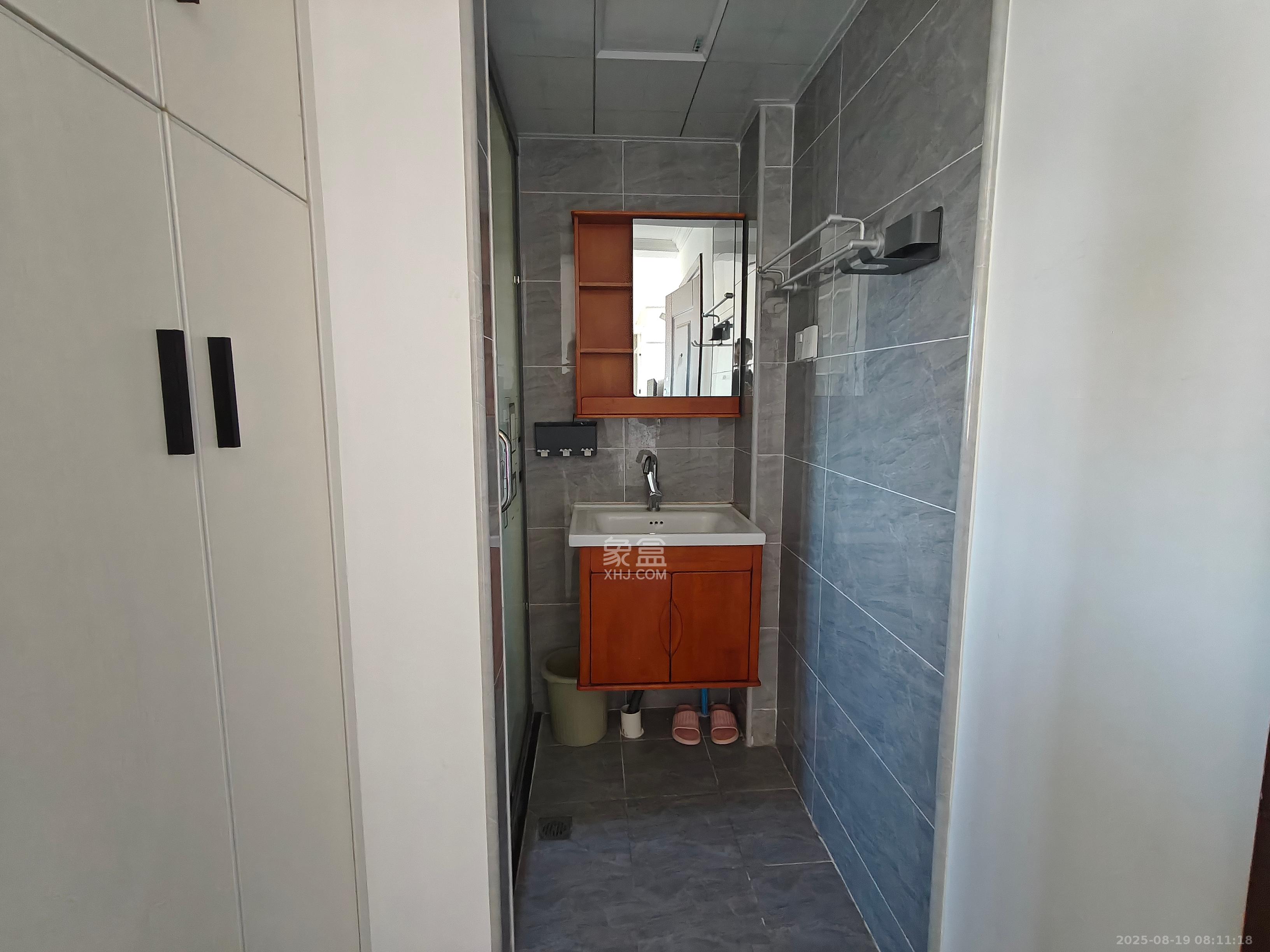 筑梦星园  1室1厅1卫    1800.0元/月室内图