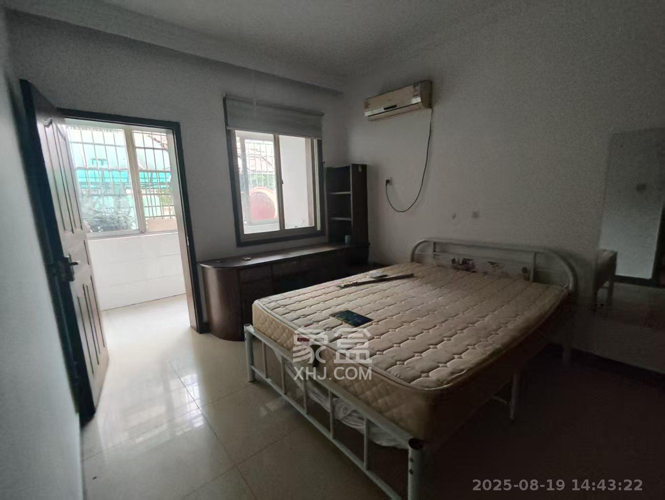 天韵家园 3室2厅1卫 2100.0元/月 天韵家园 3室2厅1卫 2100.0元/月室内图