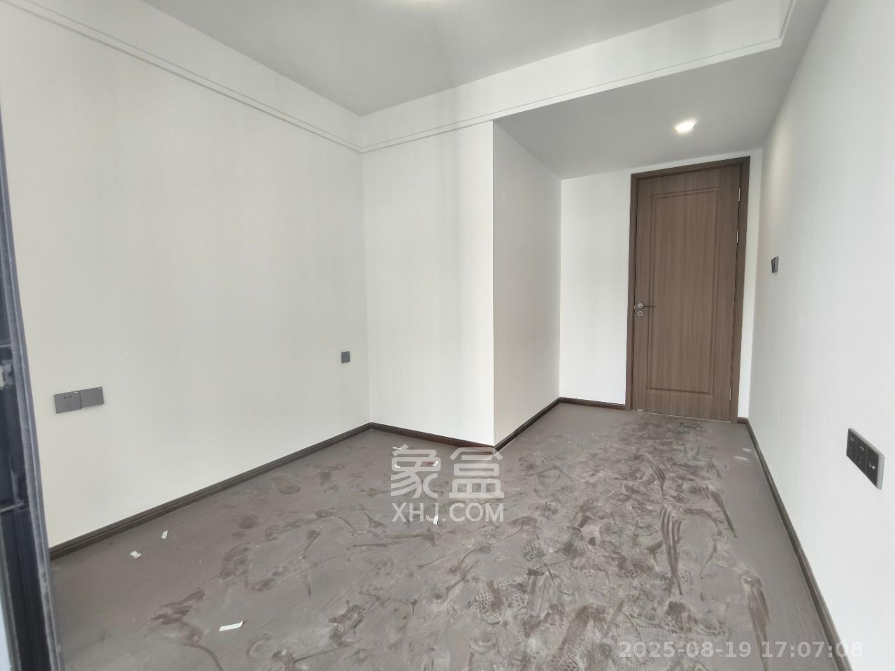 金茂越秀雨花金茂智慧科学城  4室2厅2卫    3500.0元/月 金茂越秀雨花金茂智慧科学城  4室2厅2卫    3500.0元/月室内图