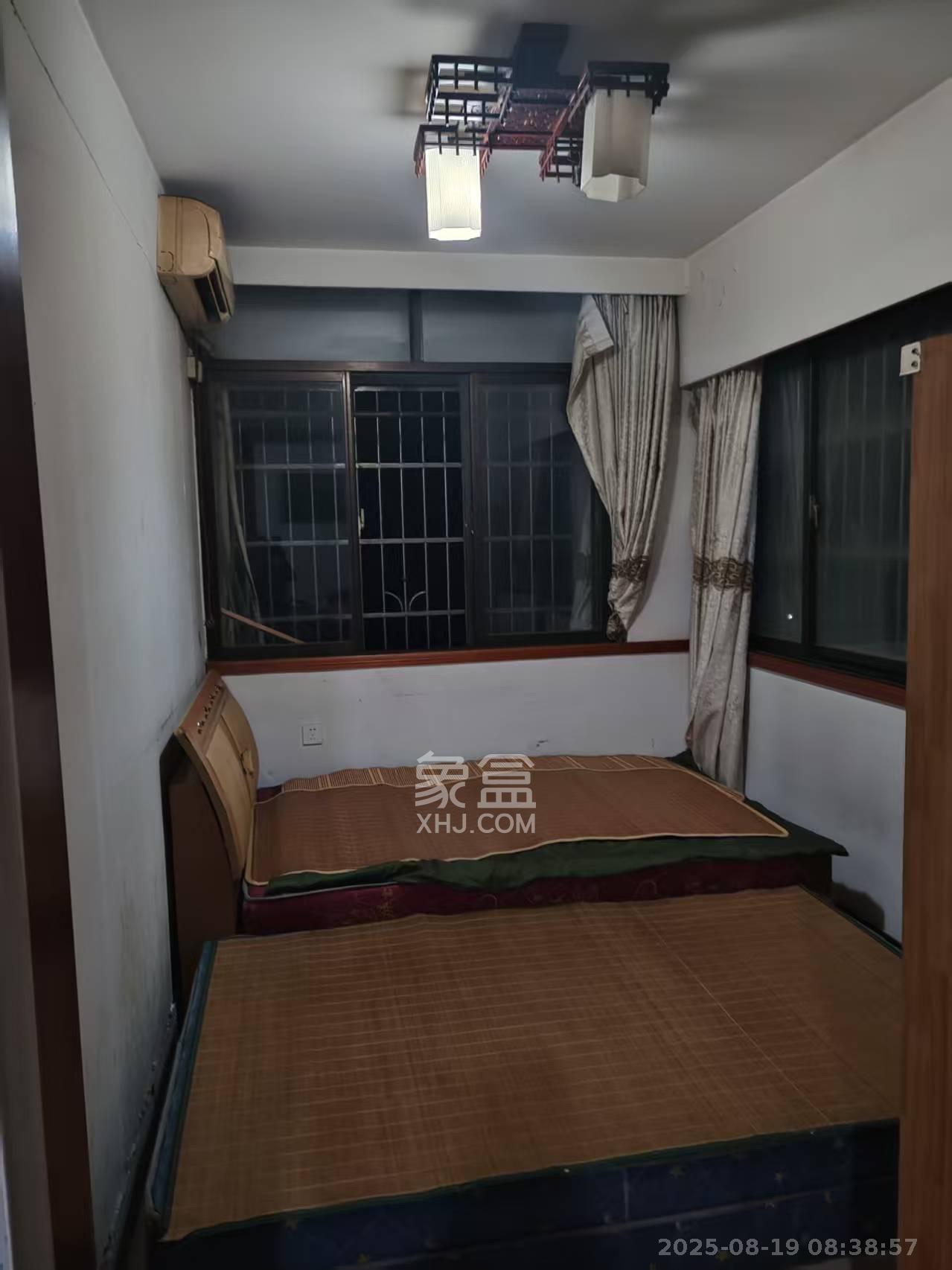 芙蓉蓉苑  2室2厅2卫    2500.0元/月室内图