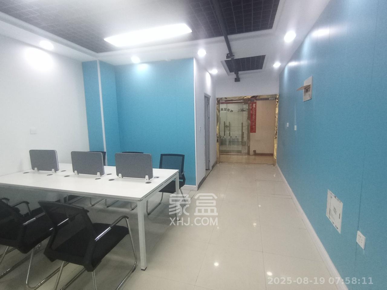 奥克斯广场 1室1厅1卫 2000.0元/月 奥克斯广场 1室1厅1卫 2000.0元/月室内图