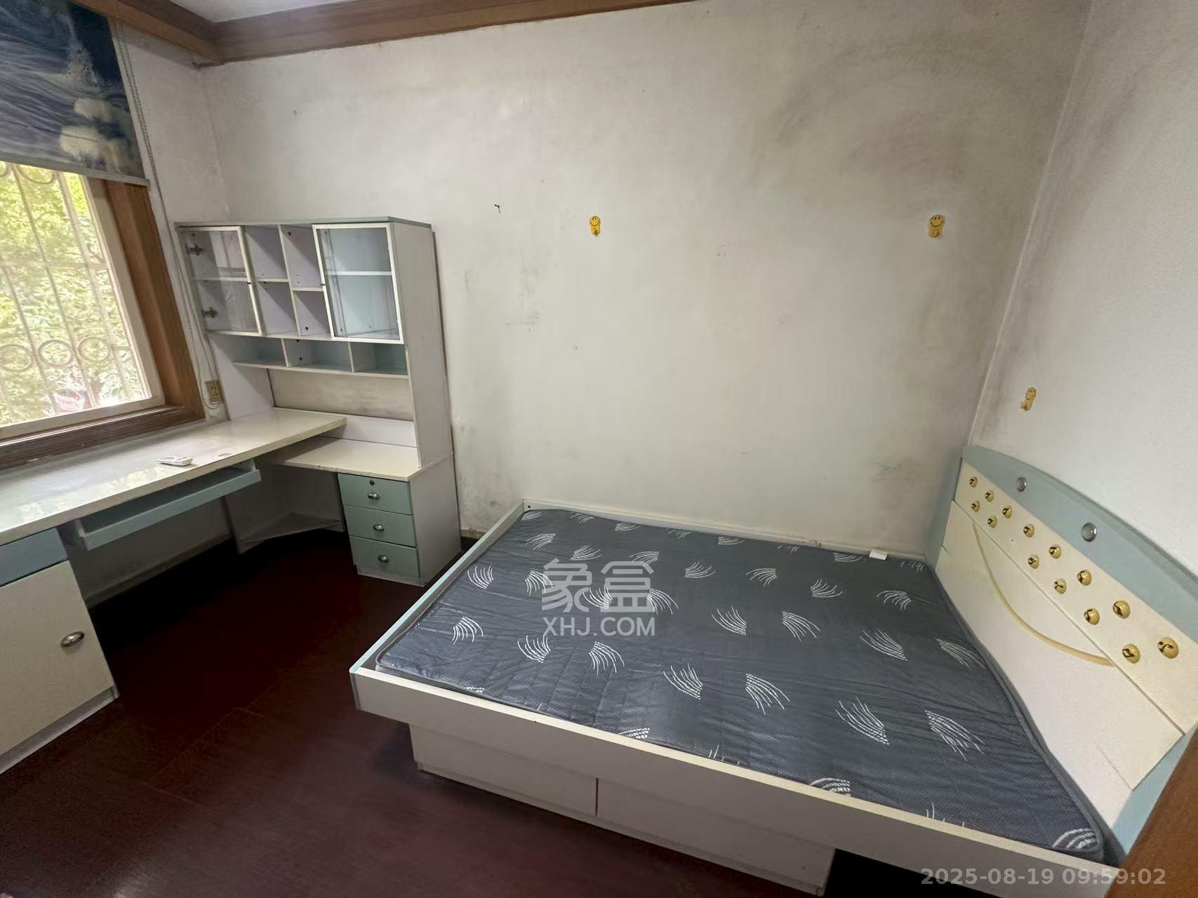 德政园  3室1厅1卫    1900.0元/月 德政园  3室1厅1卫    1900.0元/月室内图