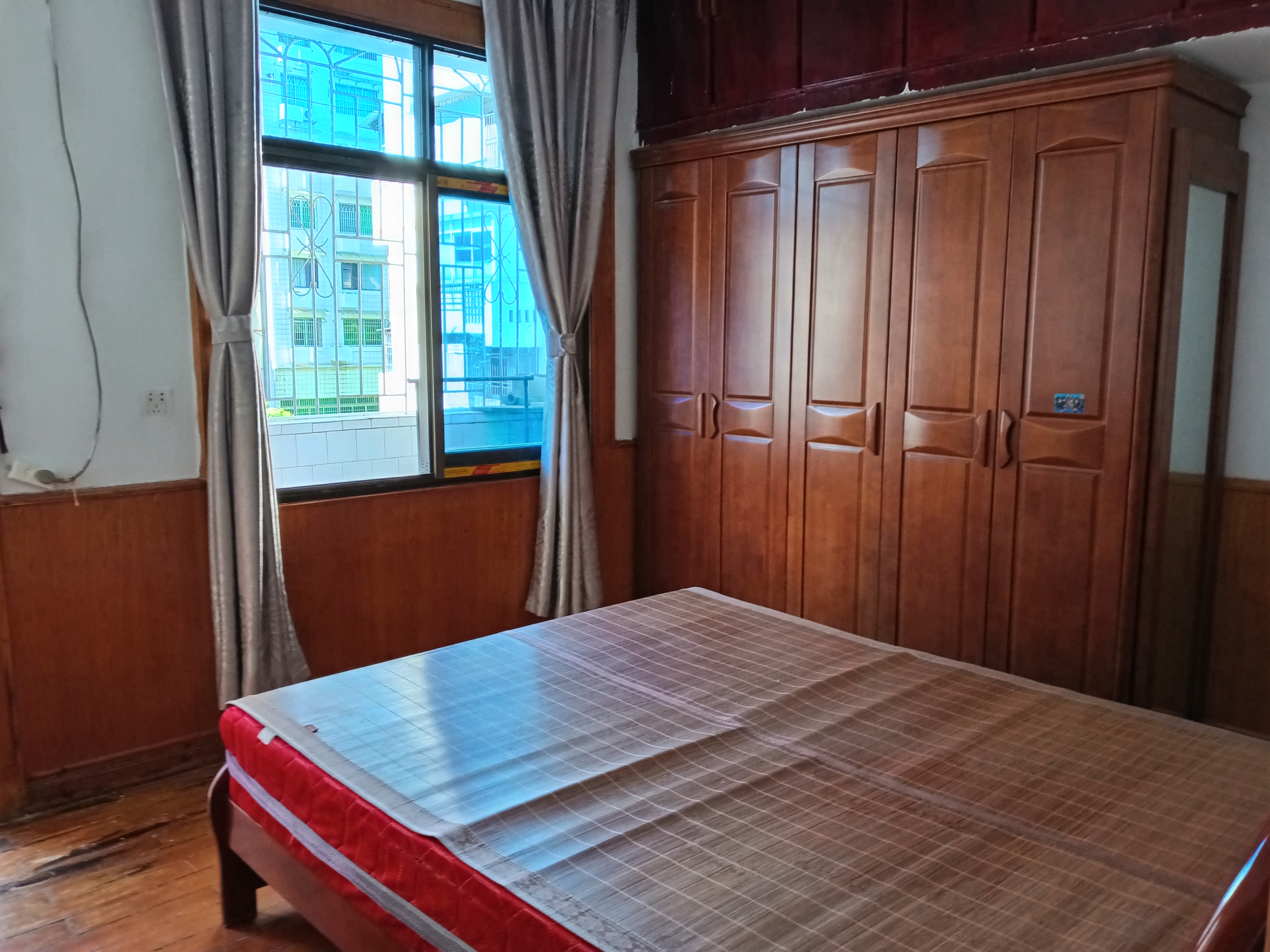 西湖一村 2室1厅1卫 1000.0元/月 西湖一村 2室1厅1卫 1000.0元/月室内图