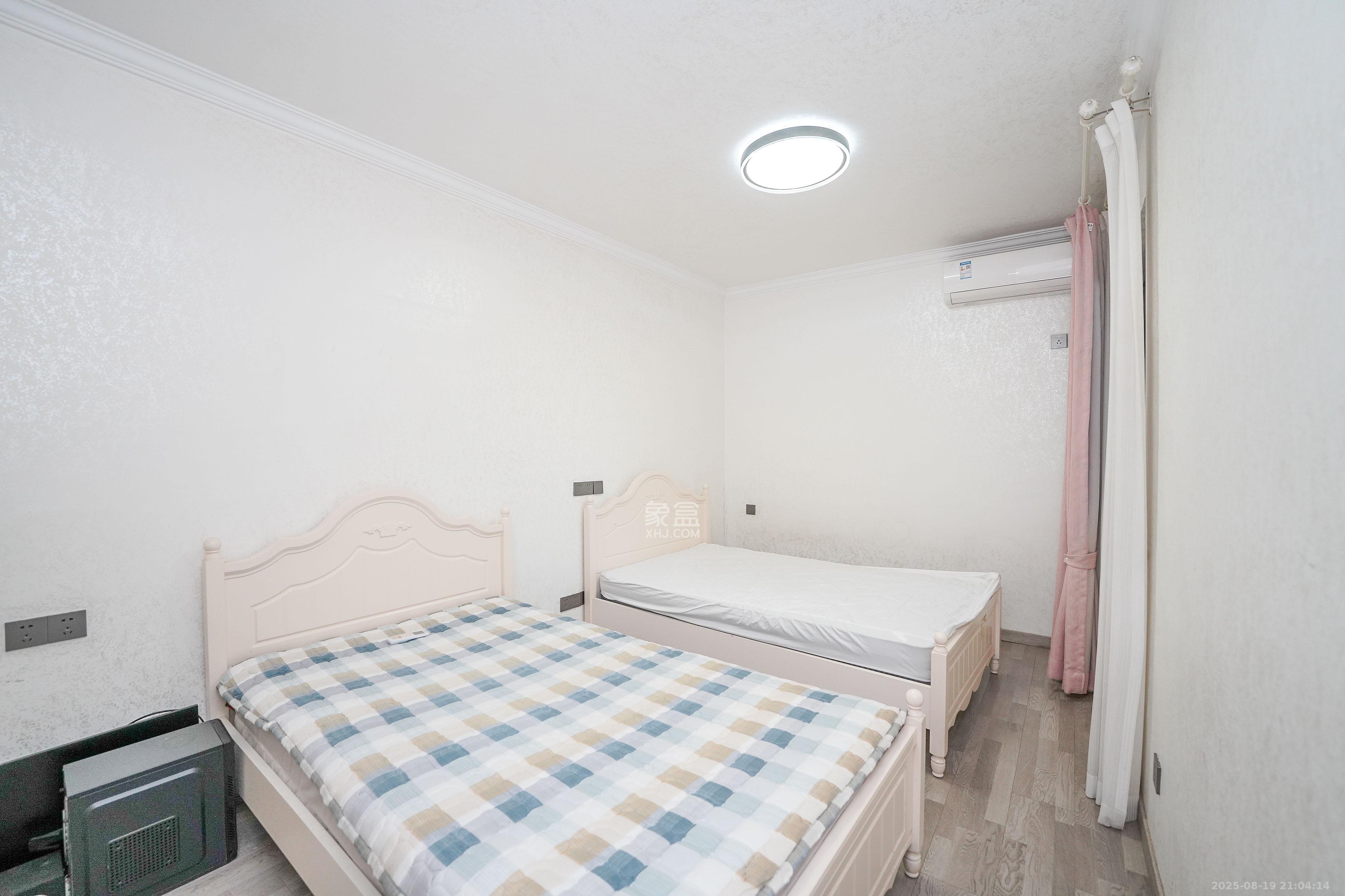 金谷豪庭 2室2厅1卫 52.8万 金谷豪庭 2室2厅1卫 52.8万卧室