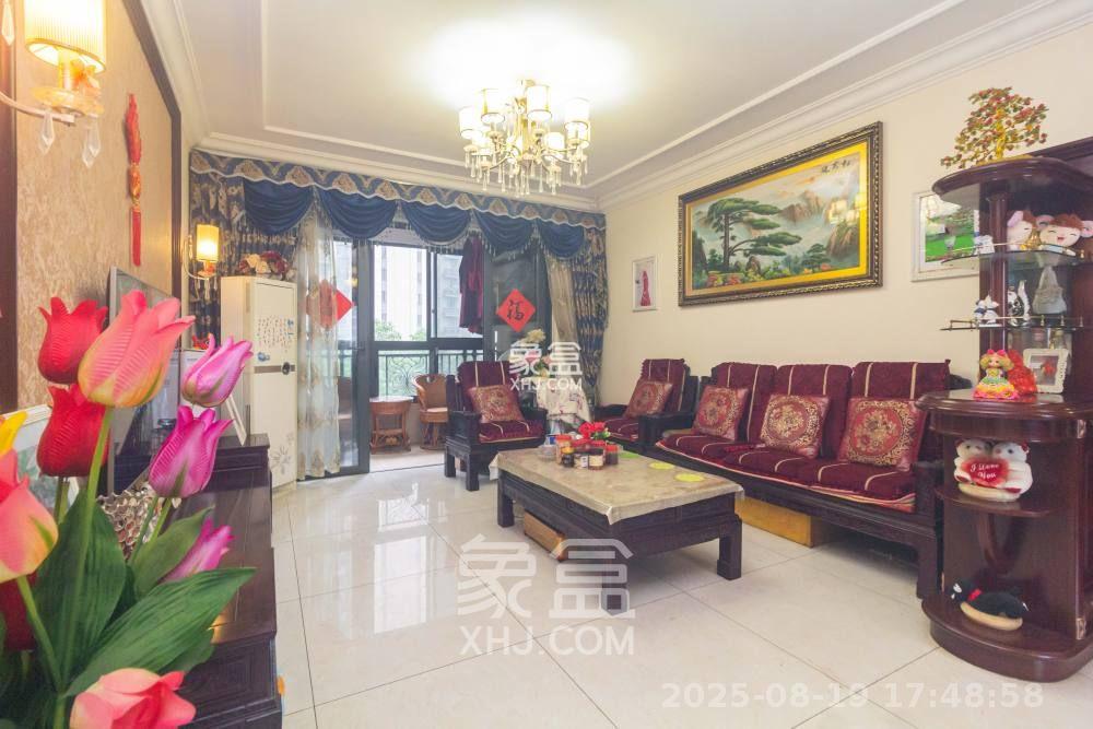 恒大江湾 3室2厅2卫 2600.0元/月 恒大江湾 3室2厅2卫 2600.0元/月室内图