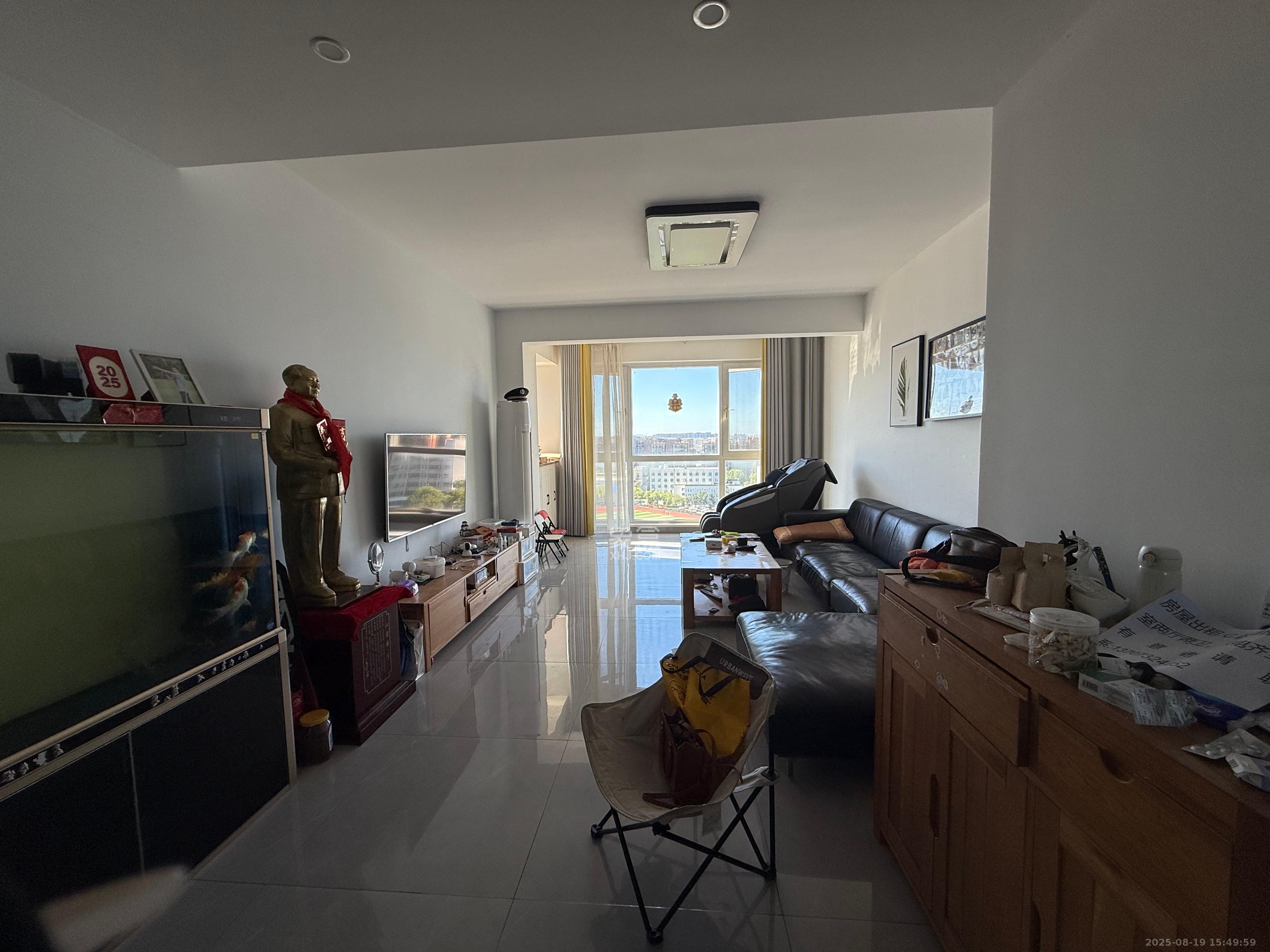 金桂小区一期  3室2厅2卫    2900.0元/月