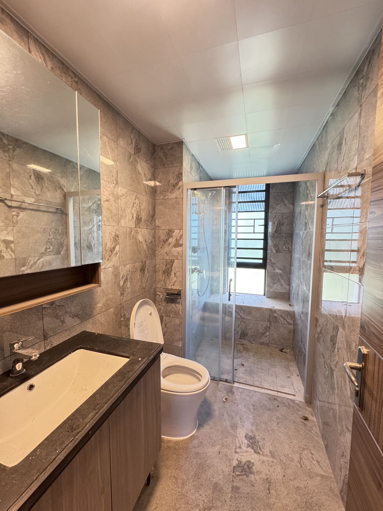 碧桂园公园上城 4室2厅2卫 3500.0元/月 碧桂园公园上城 4室2厅2卫 3500.0元/月室内图