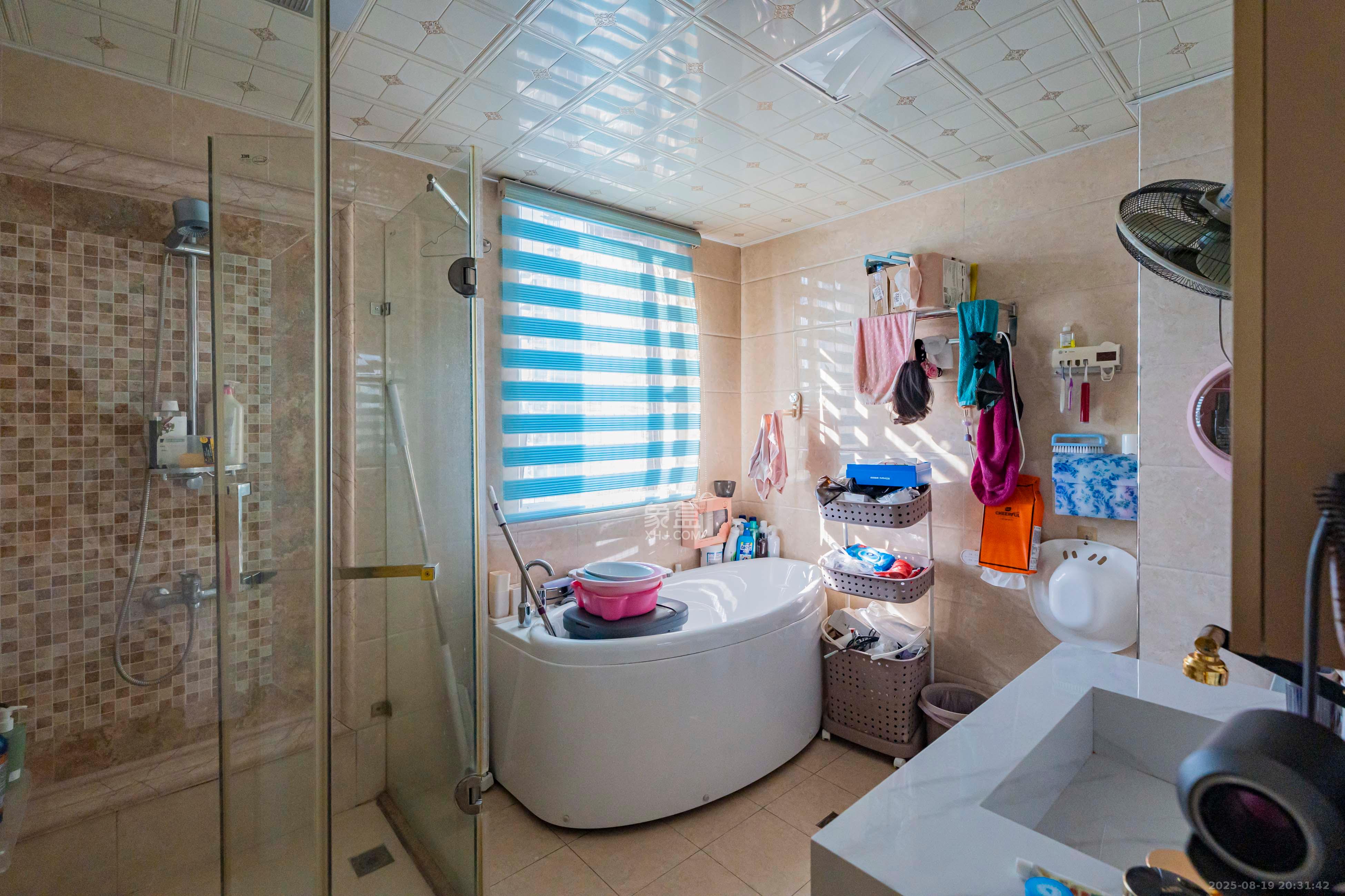 复地崑玉国际一期 4室2厅2卫 365.0万 复地崑玉国际一期 4室2厅2卫 365.0万卫生间