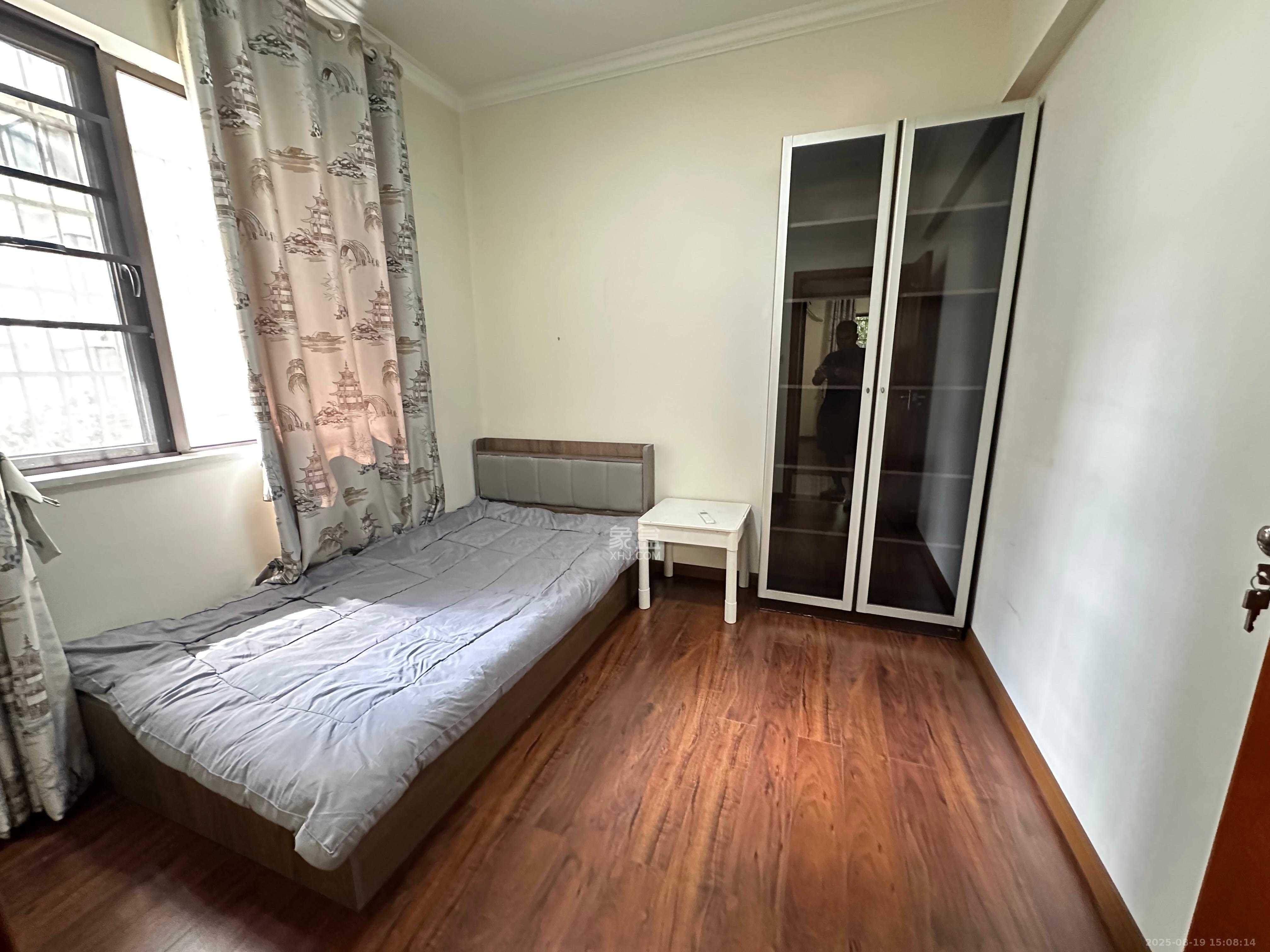 大鸿杰座 1室0厅0卫 3200.0元/月 大鸿杰座 1室0厅0卫 3200.0元/月室内图